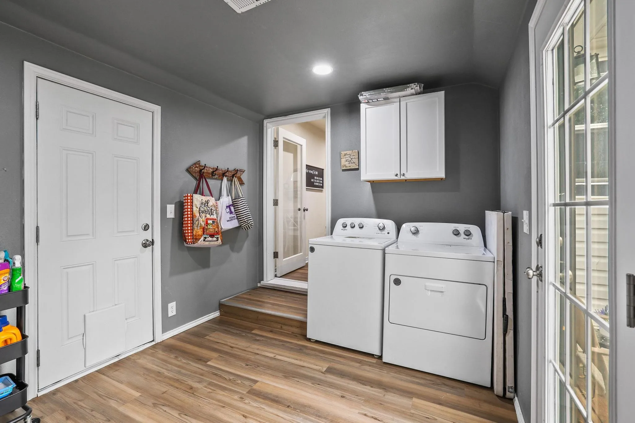 Single Family Residence For Sale in Grayson County , 1718 N Shannon Street, Sherman, Texas 75092, 3 Bedroom, 2 Bathroom, Garage spaces, 1,472 Sqft, built in 1946, mls#21314228, Real Estate Agent in Sherman, Homes For Sale in Grayson county, Homes For Sale in Sherman, Realtor in Sherman Texas, Real Estate Brokerage Independent Realty Texas, Luminita Cordes Realtor
