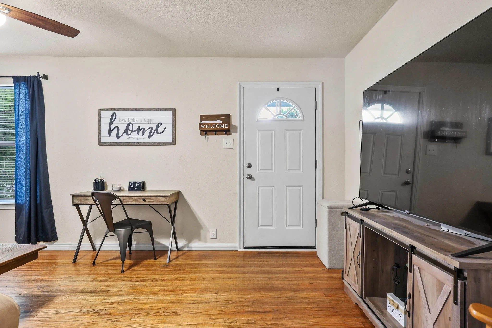 Single Family Residence For Sale in Grayson County , 1718 N Shannon Street, Sherman, Texas 75092, 3 Bedroom, 2 Bathroom, Garage spaces, 1,472 Sqft, built in 1946, mls#21314228, Real Estate Agent in Sherman, Homes For Sale in Grayson county, Homes For Sale in Sherman, Realtor in Sherman Texas, Real Estate Brokerage Independent Realty Texas, Luminita Cordes Realtor