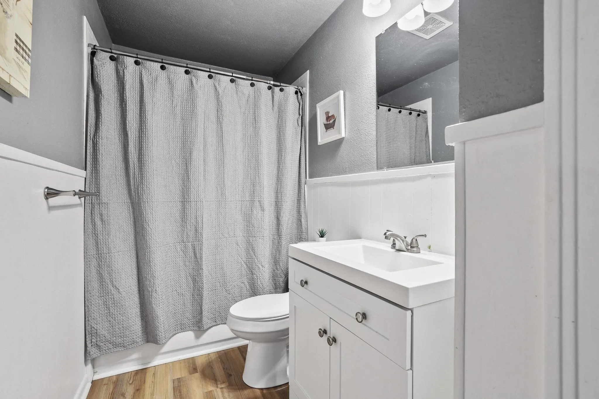Single Family Residence For Sale in Grayson County , 1718 N Shannon Street, Sherman, Texas 75092, 3 Bedroom, 2 Bathroom, Garage spaces, 1,472 Sqft, built in 1946, mls#21314228, Real Estate Agent in Sherman, Homes For Sale in Grayson county, Homes For Sale in Sherman, Realtor in Sherman Texas, Real Estate Brokerage Independent Realty Texas, Luminita Cordes Realtor