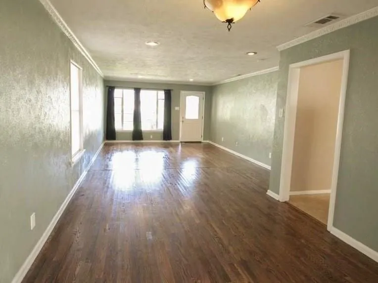 Single Family Residence For Rent in Dallas County , 6368 Monticello Avenue, Dallas, Texas 75214, 4 Bedroom, 3 Bathroom, 2 Garage spaces, 2,435 Sqft, built in 1954, mls#21318093, Real Estate Agent in Dallas, Homes For Rent in Dallas county, Homes For Rent in Dallas, Realtor in Dallas Texas, Real Estate Brokerage Independent Realty Texas, Luminita Cordes Realtor