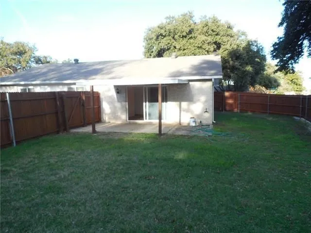 Single Family Residence For Rent in Collin County , 900 Acadia Drive, Plano, Texas 75023, 3 Bedrooms, 2 Bathrooms, 1 Garage spaces, 1,291 Sqft, built in 1973, Price $1,999, mls#21318112, Real Estate Agent in Plano, Homes For Rent in Collin county, Homes For Rent in Plano, Realtor in Plano Texas, Real Estate Brokerage Independent Realty Texas, Luminita Cordes Realtor