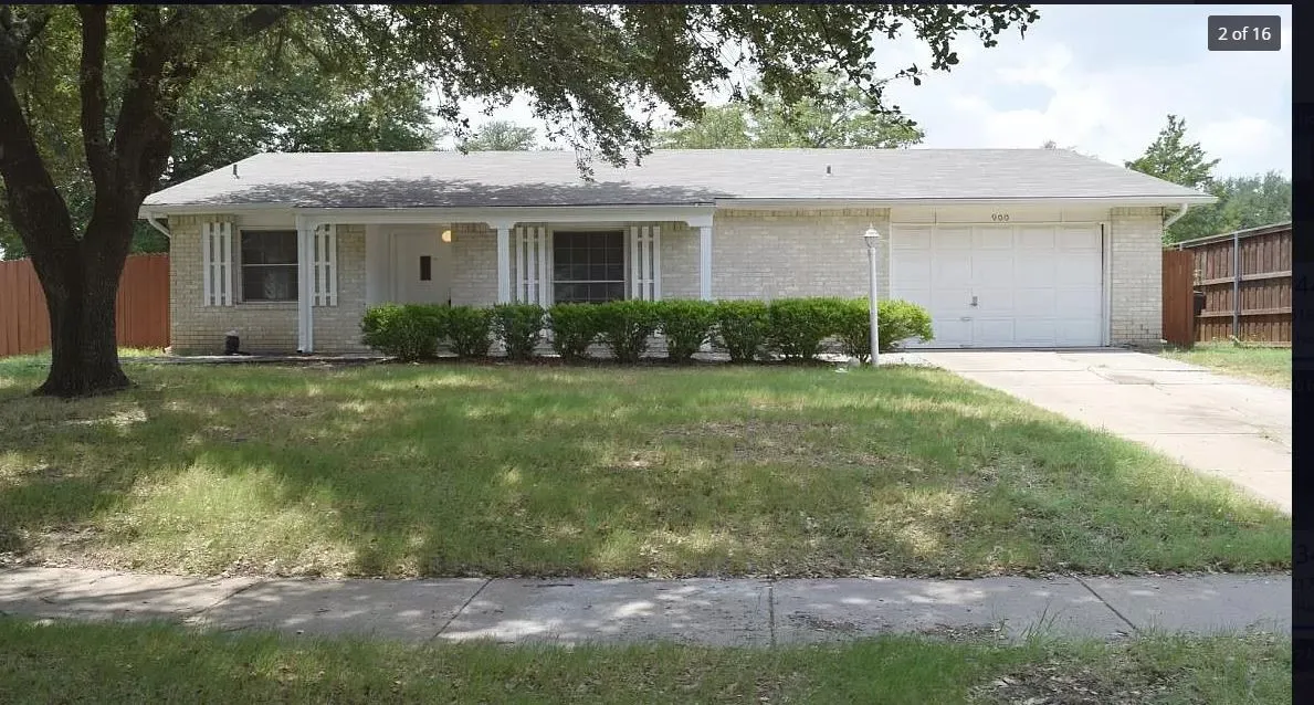 Single Family Residence For Rent in Collin County , 900 Acadia Drive, Plano, Texas 75023, 3 Bedrooms, 2 Bathrooms, 1 Garage spaces, 1,291 Sqft, built in 1973, Price $1,999, mls#21318112, Real Estate Agent in Plano, Homes For Rent in Collin county, Homes For Rent in Plano, Realtor in Plano Texas, Real Estate Brokerage Independent Realty Texas, Luminita Cordes Realtor