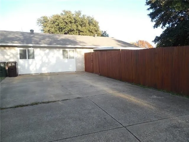 Single Family Residence For Rent in Collin County , 900 Acadia Drive, Plano, Texas 75023, 3 Bedrooms, 2 Bathrooms, 1 Garage spaces, 1,291 Sqft, built in 1973, Price $1,999, mls#21318112, Real Estate Agent in Plano, Homes For Rent in Collin county, Homes For Rent in Plano, Realtor in Plano Texas, Real Estate Brokerage Independent Realty Texas, Luminita Cordes Realtor