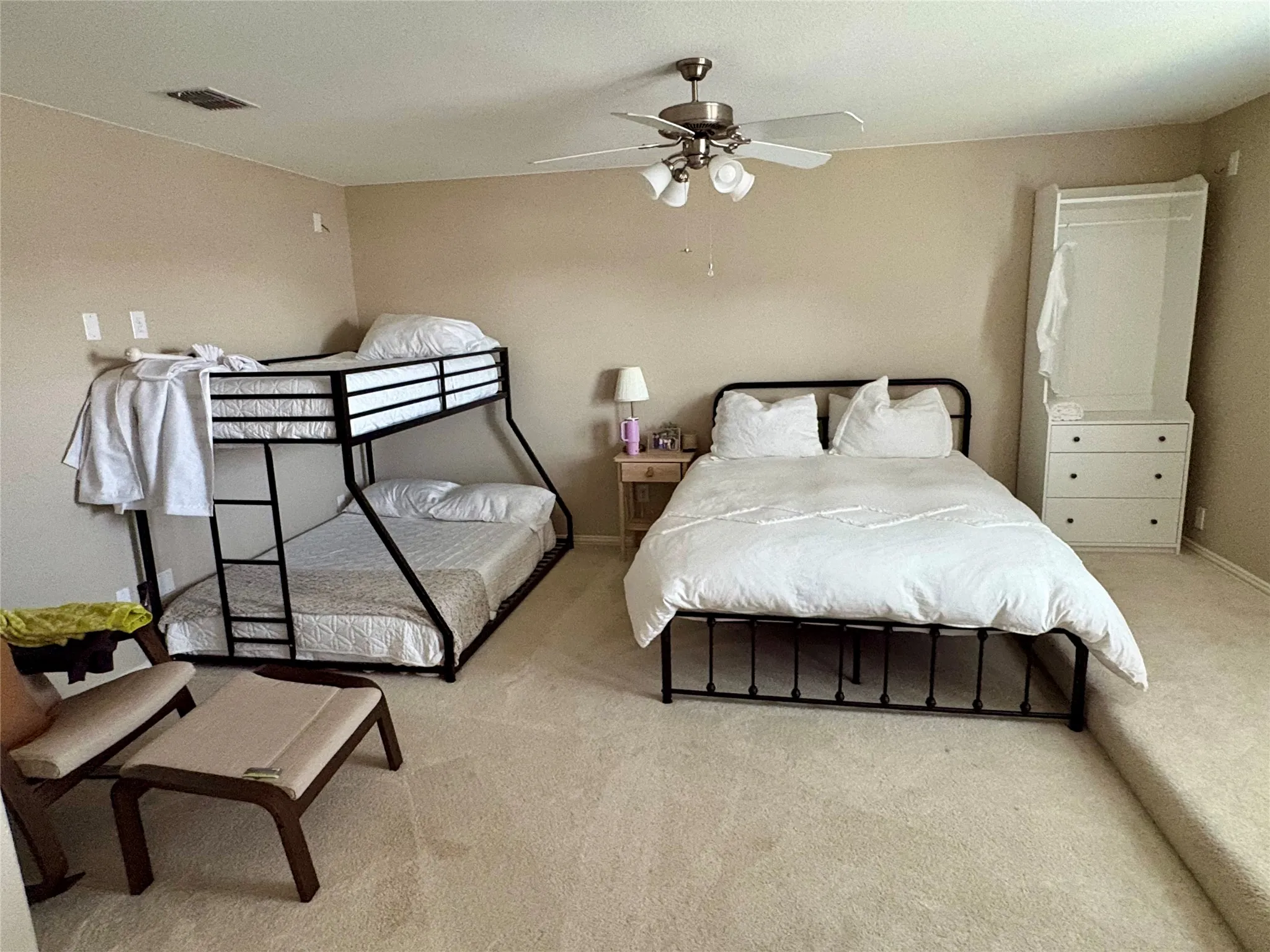 Single Family Residence For Rent in Denton County , 2125 Maserati Drive, Frisco, Texas 75033, 5 Bedroom, 4 Bathroom, 2 Garage spaces, 3,501 Sqft, built in 2006, mls#21317642, Real Estate Agent in Frisco, Homes For Rent in Denton county, Homes For Rent in Frisco, Realtor in Frisco Texas, Real Estate Brokerage Independent Realty Texas, Luminita Cordes Realtor
