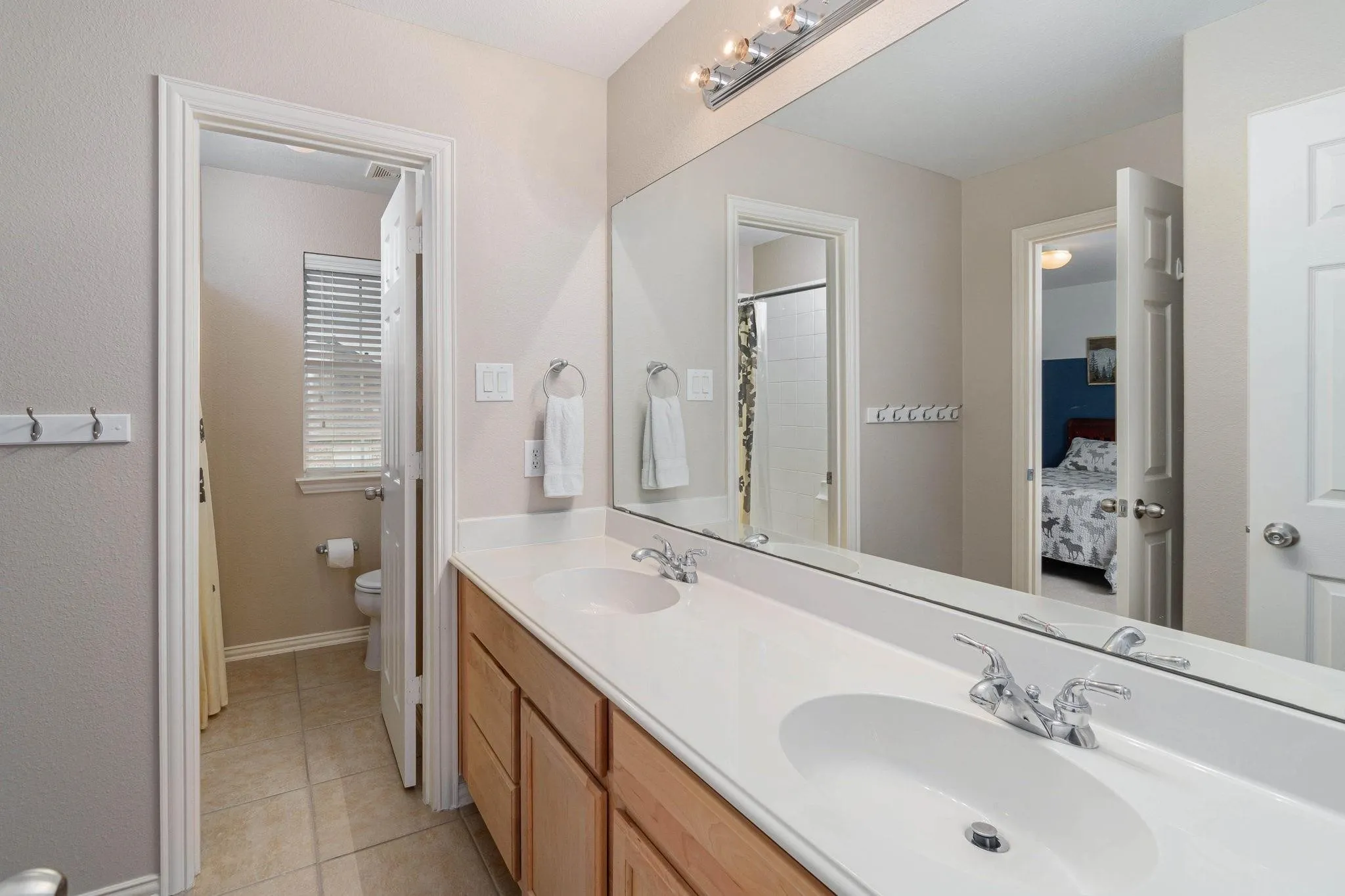 Single Family Residence For Rent in Denton County , 2125 Maserati Drive, Frisco, Texas 75033, 5 Bedroom, 4 Bathroom, 2 Garage spaces, 3,501 Sqft, built in 2006, mls#21317642, Real Estate Agent in Frisco, Homes For Rent in Denton county, Homes For Rent in Frisco, Realtor in Frisco Texas, Real Estate Brokerage Independent Realty Texas, Luminita Cordes Realtor