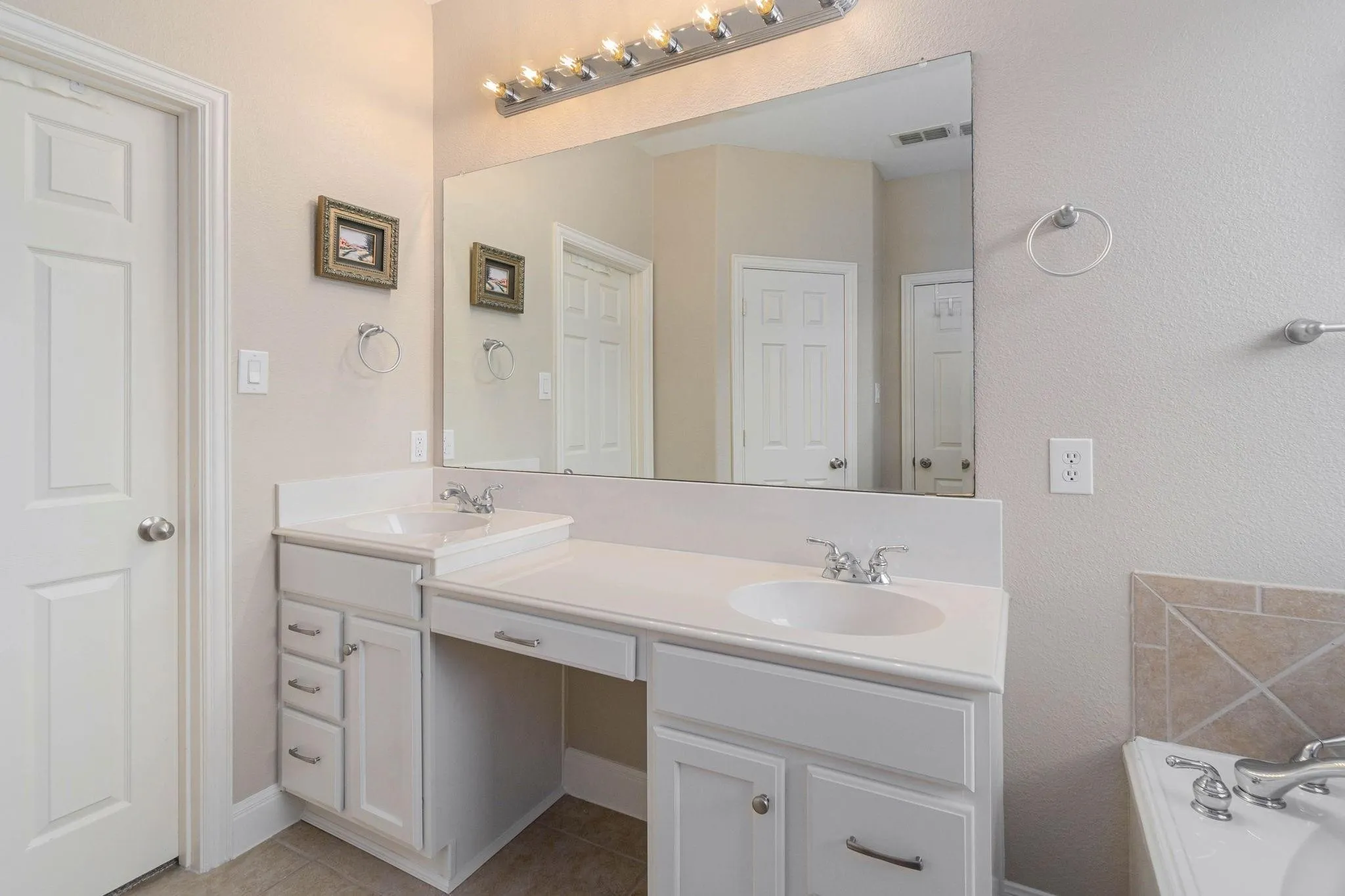 Single Family Residence For Rent in Denton County , 2125 Maserati Drive, Frisco, Texas 75033, 5 Bedroom, 4 Bathroom, 2 Garage spaces, 3,501 Sqft, built in 2006, mls#21317642, Real Estate Agent in Frisco, Homes For Rent in Denton county, Homes For Rent in Frisco, Realtor in Frisco Texas, Real Estate Brokerage Independent Realty Texas, Luminita Cordes Realtor