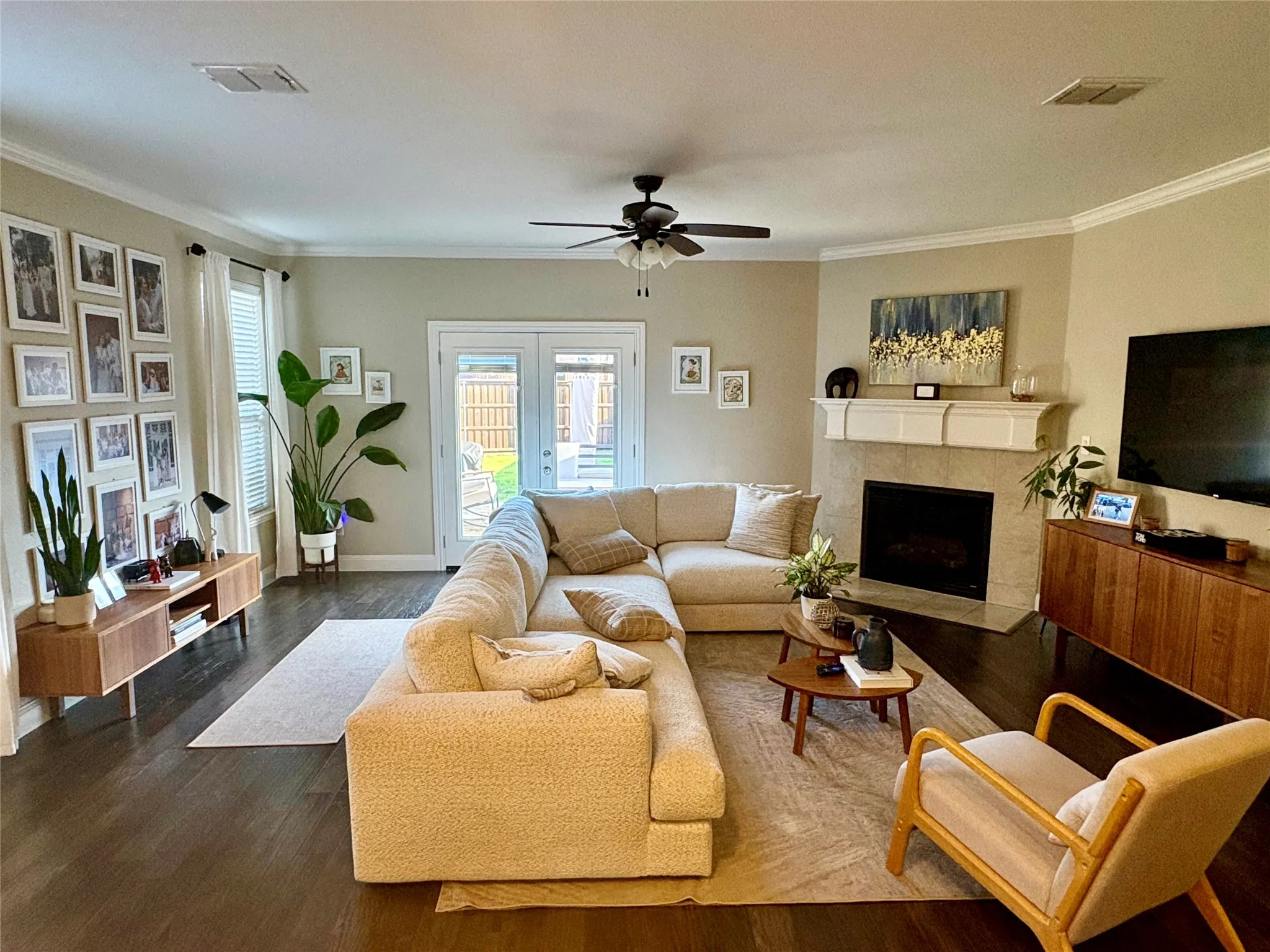 Single Family Residence For Rent in Denton County , 2125 Maserati Drive, Frisco, Texas 75033, 5 Bedroom, 4 Bathroom, 2 Garage spaces, 3,501 Sqft, built in 2006, mls#21317642, Real Estate Agent in Frisco, Homes For Rent in Denton county, Homes For Rent in Frisco, Realtor in Frisco Texas, Real Estate Brokerage Independent Realty Texas, Luminita Cordes Realtor