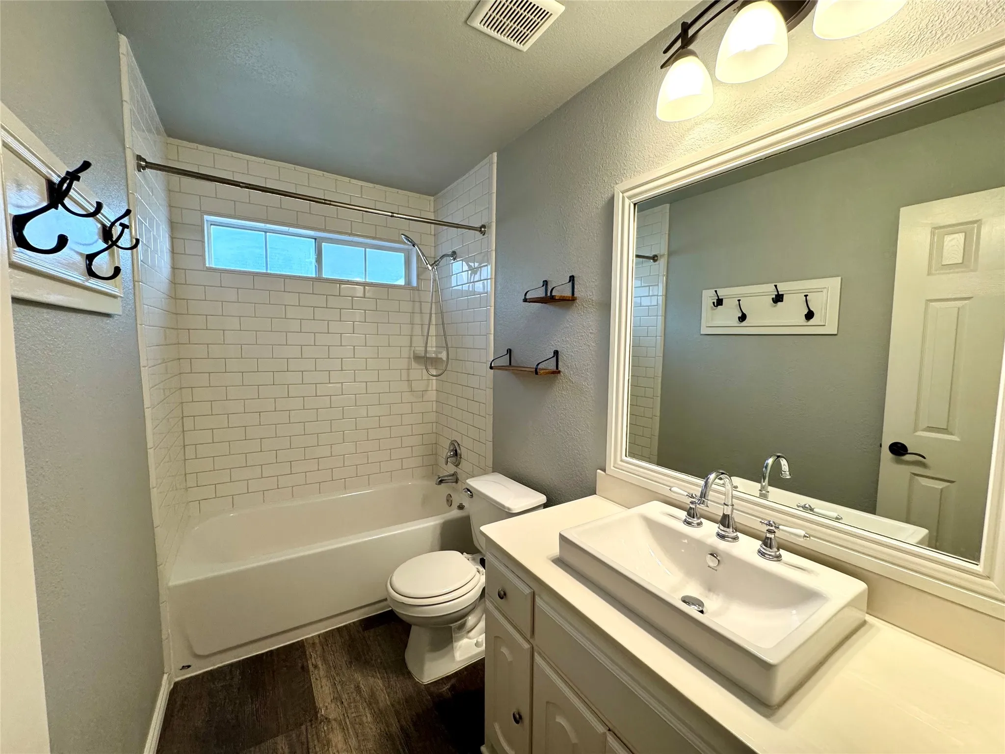 Upstairs bathroom