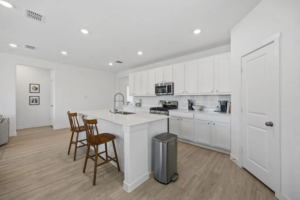 Single Family Residence For Sale in Collin County , 7033 Black Ash Lane, Mc Kinney, Texas 75071, 4 Bedroom, 2 Bathroom, 2 Garage spaces, 2,065 Sqft, built in 2024, mls#21313737, Real Estate Agent in Mc Kinney, Homes For Sale in Collin county, Homes For Sale in Mc Kinney, Realtor in Mc Kinney Texas, Real Estate Brokerage Independent Realty Texas, Luminita Cordes Realtor