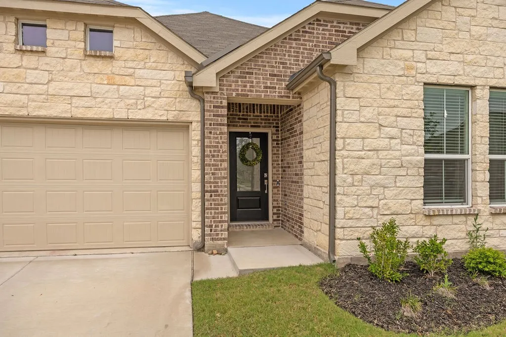 Single Family Residence For Sale in Collin County , 7033 Black Ash Lane, Mc Kinney, Texas 75071, 4 Bedroom, 2 Bathroom, 2 Garage spaces, 2,065 Sqft, built in 2024, mls#21313737, Real Estate Agent in Mc Kinney, Homes For Sale in Collin county, Homes For Sale in Mc Kinney, Realtor in Mc Kinney Texas, Real Estate Brokerage Independent Realty Texas, Luminita Cordes Realtor
