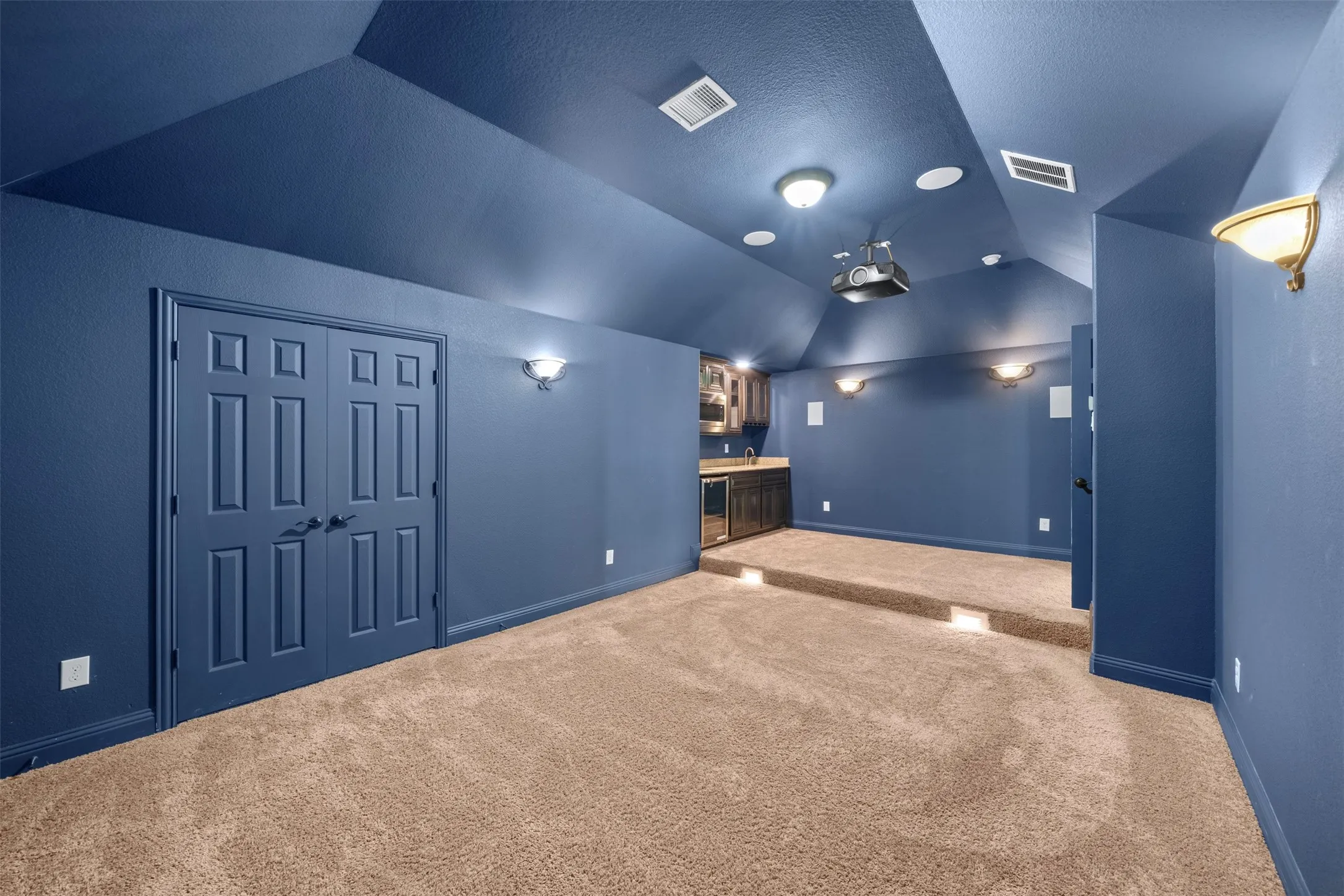 Single Family Residence For Sale in Tarrant County , 2696 Bonita Drive, Grand Prairie, Texas 75054, 5 Bedroom, 4 Bathroom, 3 Garage spaces, 4,610 Sqft, built in 2019, mls#21317634, Real Estate Agent in Grand Prairie, Homes For Sale in Tarrant county, Homes For Sale in Grand Prairie, Realtor in Grand Prairie Texas, Real Estate Brokerage Independent Realty Texas, Luminita Cordes Realtor