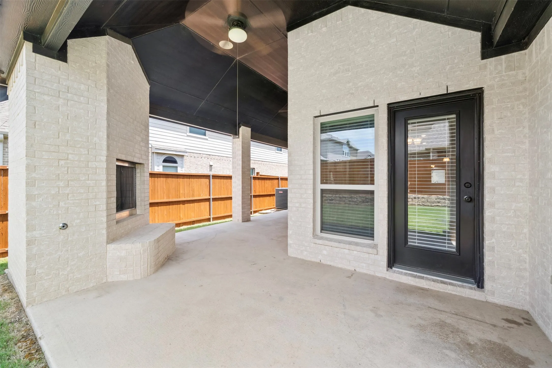 Single Family Residence For Sale in Tarrant County , 2696 Bonita Drive, Grand Prairie, Texas 75054, 5 Bedroom, 4 Bathroom, 3 Garage spaces, 4,610 Sqft, built in 2019, mls#21317634, Real Estate Agent in Grand Prairie, Homes For Sale in Tarrant county, Homes For Sale in Grand Prairie, Realtor in Grand Prairie Texas, Real Estate Brokerage Independent Realty Texas, Luminita Cordes Realtor