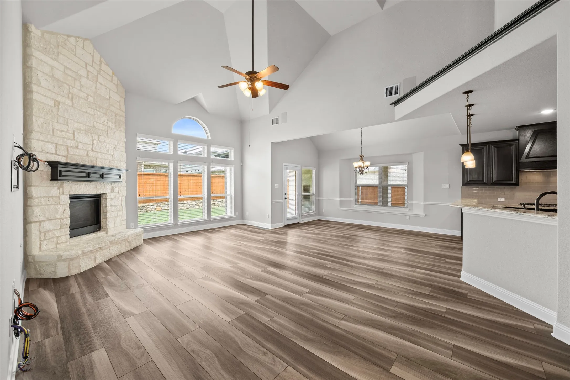 vaulted ceiling living room