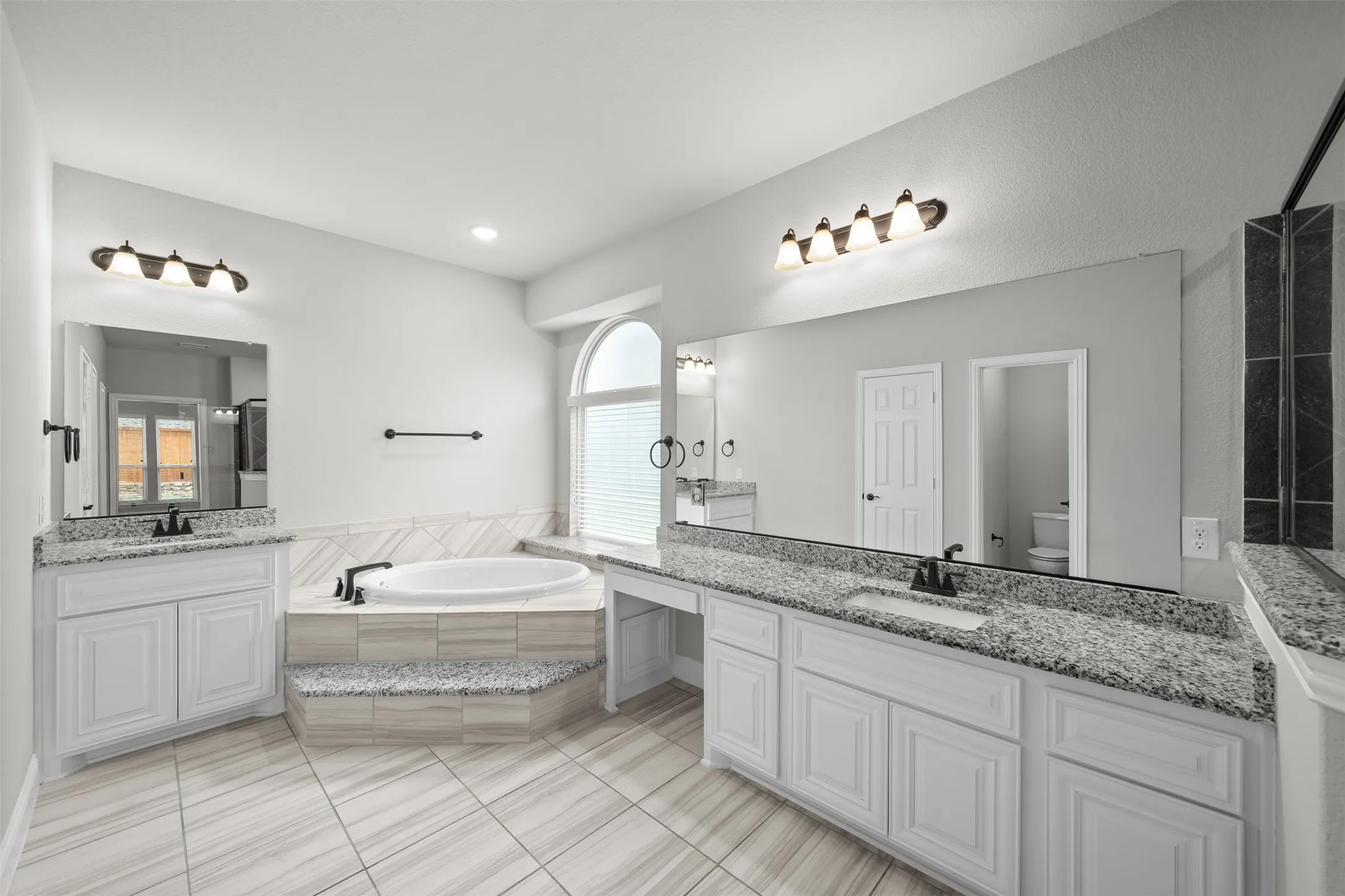Single Family Residence For Sale in Tarrant County , 2696 Bonita Drive, Grand Prairie, Texas 75054, 5 Bedroom, 4 Bathroom, 3 Garage spaces, 4,610 Sqft, built in 2019, mls#21317634, Real Estate Agent in Grand Prairie, Homes For Sale in Tarrant county, Homes For Sale in Grand Prairie, Realtor in Grand Prairie Texas, Real Estate Brokerage Independent Realty Texas, Luminita Cordes Realtor