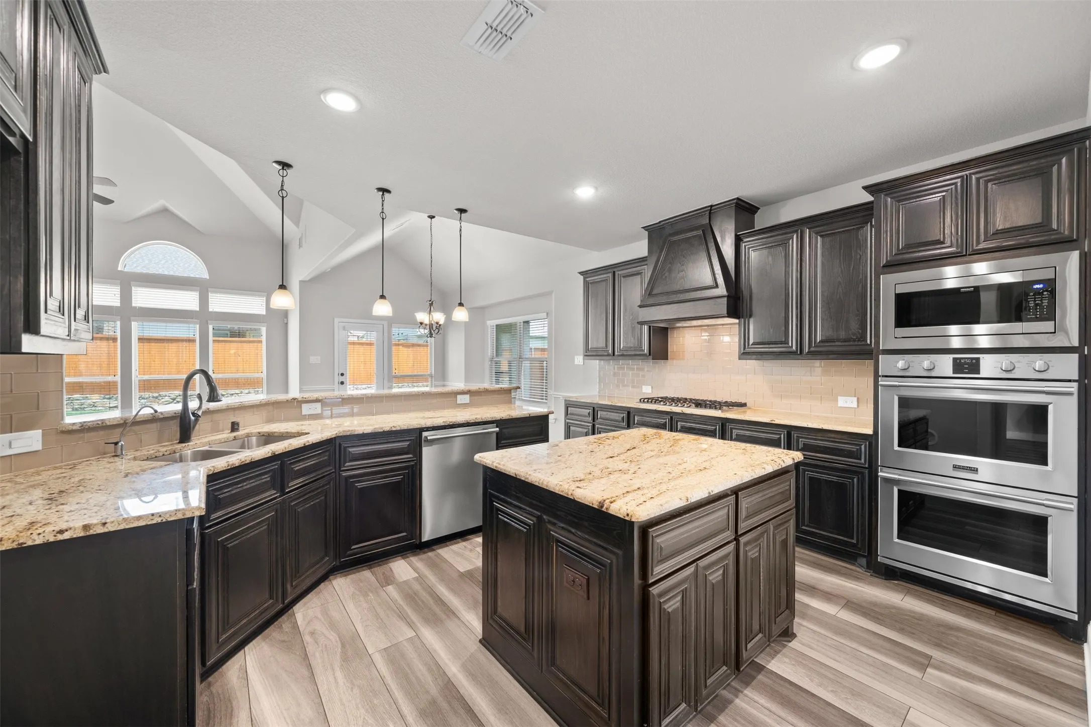 kitchen, double oven