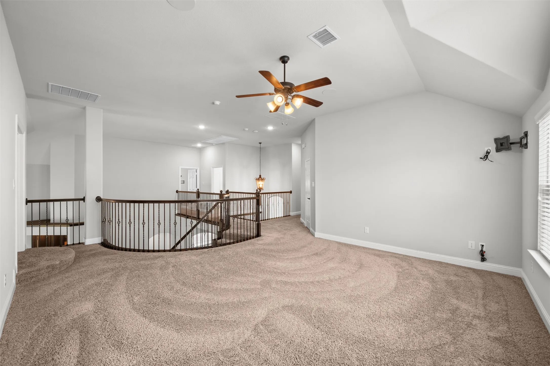 Single Family Residence For Sale in Tarrant County , 2696 Bonita Drive, Grand Prairie, Texas 75054, 5 Bedroom, 4 Bathroom, 3 Garage spaces, 4,610 Sqft, built in 2019, mls#21317634, Real Estate Agent in Grand Prairie, Homes For Sale in Tarrant county, Homes For Sale in Grand Prairie, Realtor in Grand Prairie Texas, Real Estate Brokerage Independent Realty Texas, Luminita Cordes Realtor