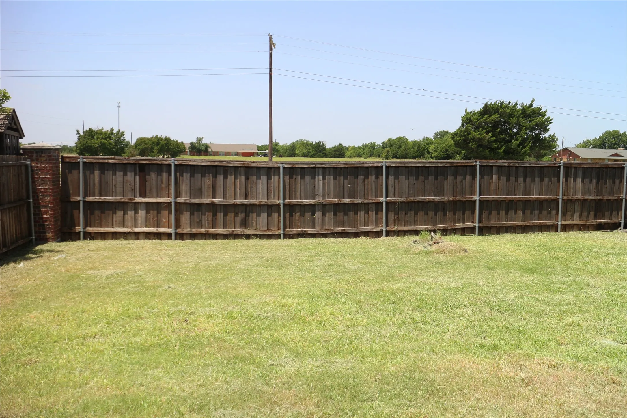 Single Family Residence For Sale in Collin County , 591 Providence Place, Lavon, Texas 75166, 4 Bedroom, 3 Bathroom, 2 Garage spaces, 2,487 Sqft, built in 2018, mls#21305984, Real Estate Agent in Lavon, Homes For Sale in Collin county, Homes For Sale in Lavon, Realtor in Lavon Texas, Real Estate Brokerage Independent Realty Texas, Luminita Cordes Realtor