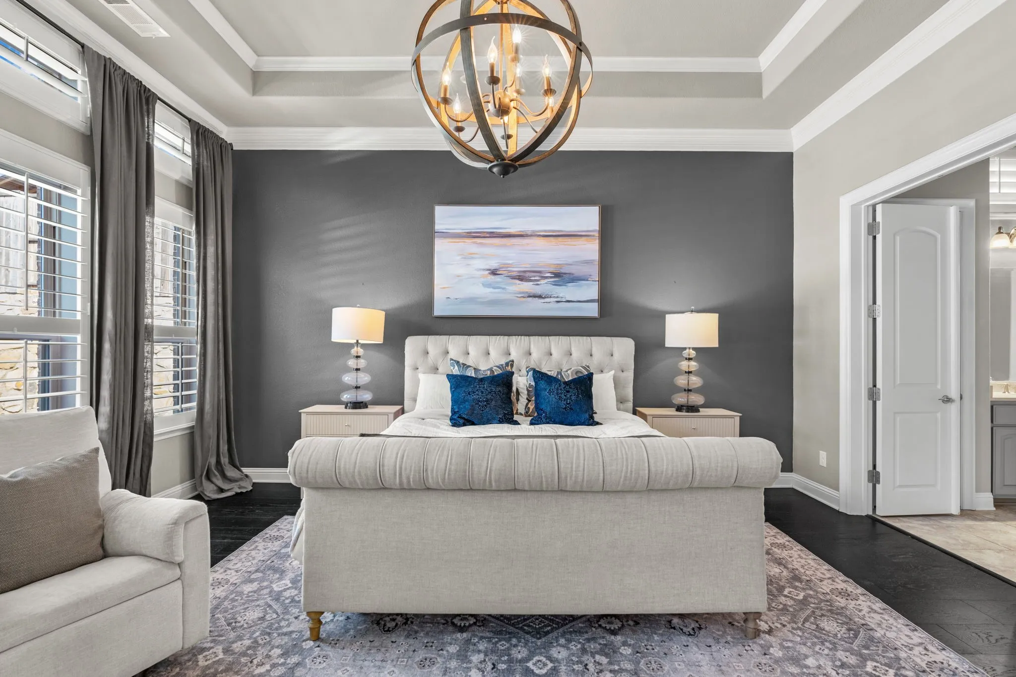 Great Master with sitting area
