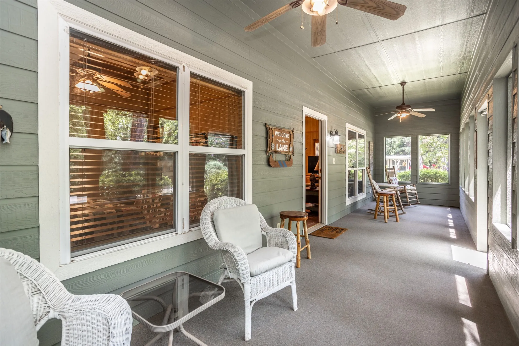 Single Family Residence For Sale in Grayson County , 16 Park Tree Lane, Gordonville, Texas 76245, 1 Bedroom, 1 Bathroom, Garage spaces, 825 Sqft, built in 2005, mls#21317169, Real Estate Agent in Gordonville, Homes For Sale in Grayson county, Homes For Sale in Gordonville, Realtor in Gordonville Texas, Real Estate Brokerage Independent Realty Texas, Luminita Cordes Realtor