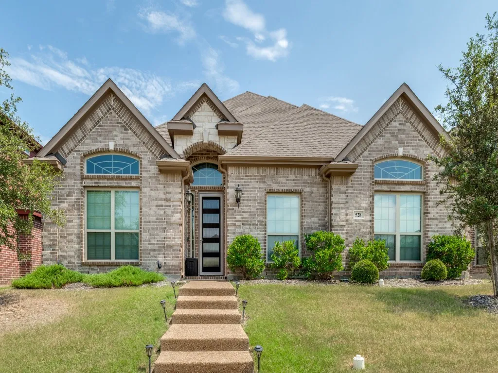 Single Family Residence For Sale in Dallas County , 528 Shasta Street, De Soto, Texas 75115, 4 Bedroom, 3 Bathroom, 2 Garage spaces, 2,530 Sqft, built in 2020, mls#21316338, Real Estate Agent in De Soto, Homes For Sale in Dallas county, Homes For Sale in De Soto, Realtor in De Soto Texas, Real Estate Brokerage Independent Realty Texas, Luminita Cordes Realtor