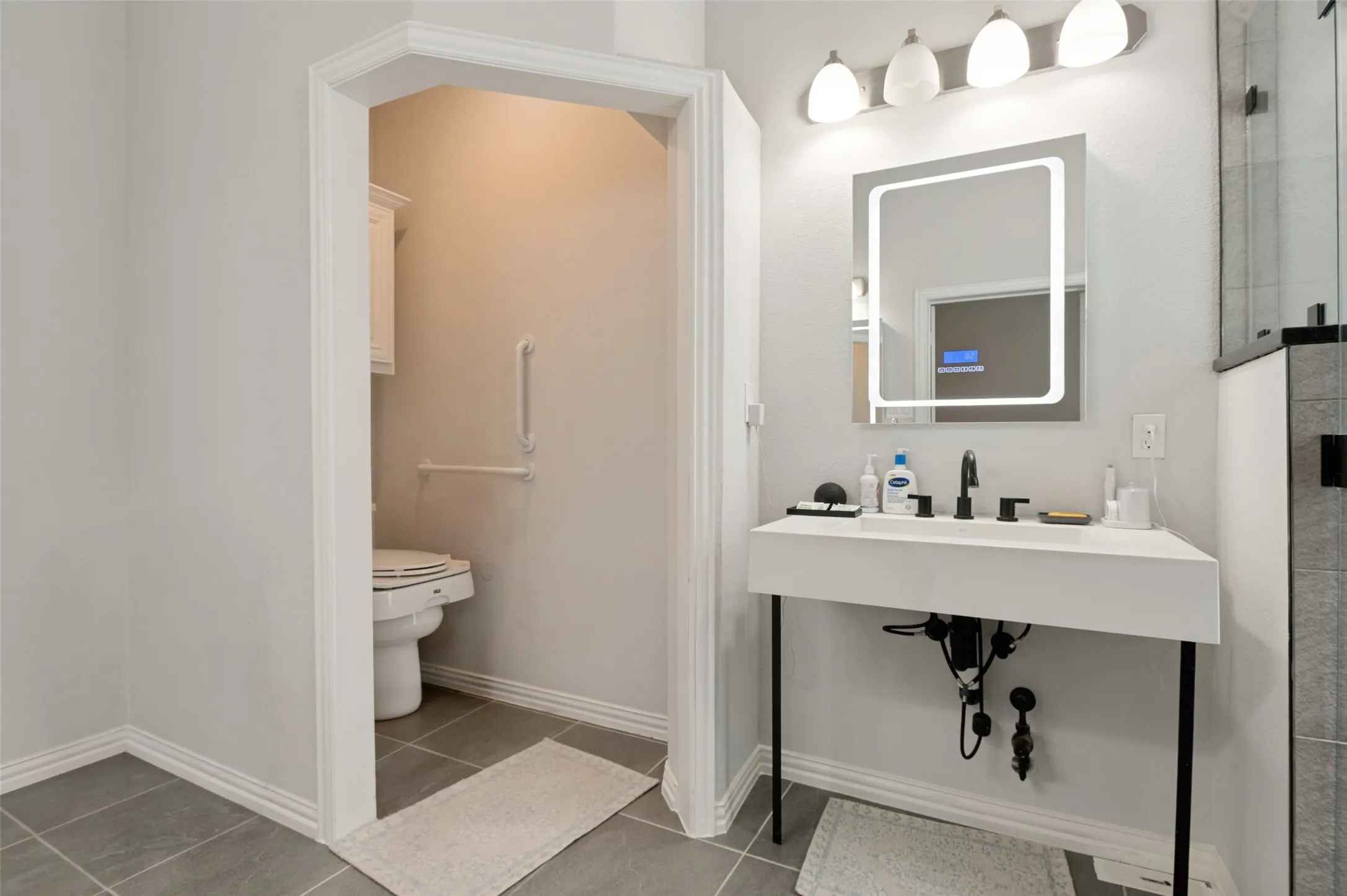 Single Family Residence For Sale in Dallas County , 528 Shasta Street, De Soto, Texas 75115, 4 Bedroom, 3 Bathroom, 2 Garage spaces, 2,530 Sqft, built in 2020, mls#21316338, Real Estate Agent in De Soto, Homes For Sale in Dallas county, Homes For Sale in De Soto, Realtor in De Soto Texas, Real Estate Brokerage Independent Realty Texas, Luminita Cordes Realtor