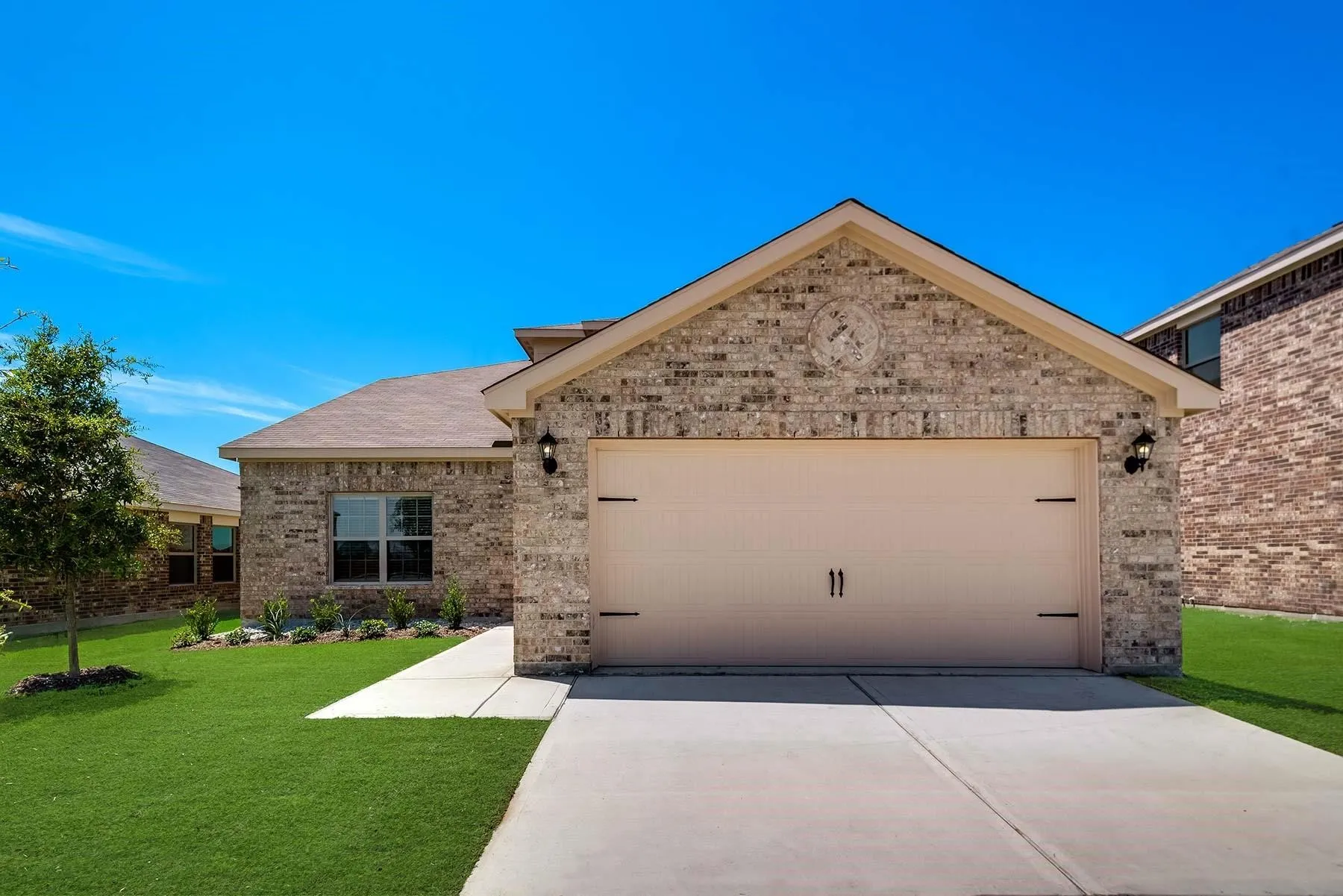 Single Family Residence For Rent in Kaufman County , 3020 Boran Drive, Forney, Texas 75126, 4 Bedroom, 4 Bathroom, 2 Garage spaces, 2,156 Sqft, built in 2022, mls#21318189, Real Estate Agent in Forney, Homes For Rent in Kaufman county, Homes For Rent in Forney, Realtor in Forney Texas, Real Estate Brokerage Independent Realty Texas, Luminita Cordes Realtor