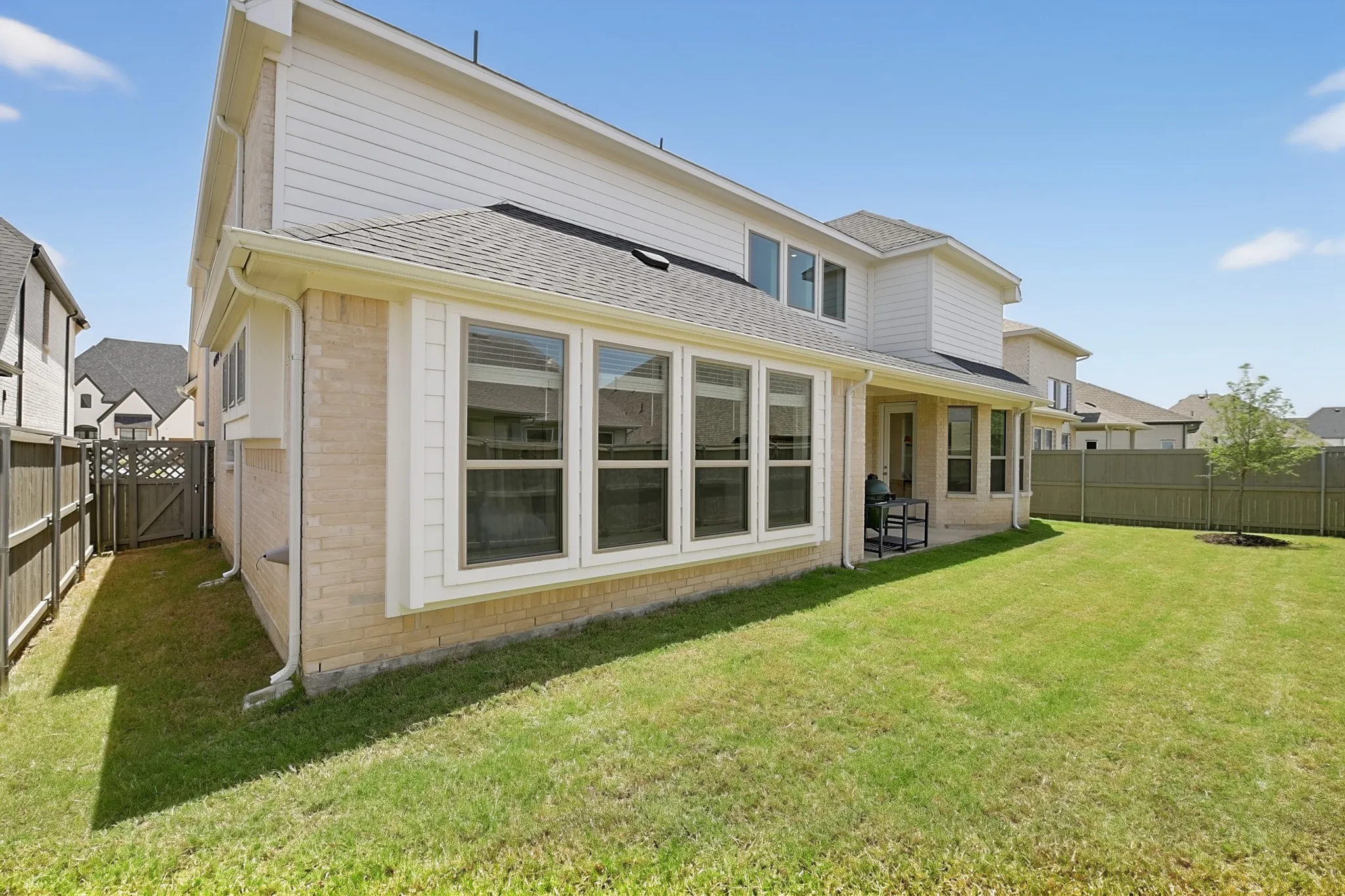 Single Family Residence For Sale in Denton County , 304 Cottontail Lane, Northlake, Texas 76247, 4 Bedrooms, 4 Bathrooms, 3 Garage spaces, 3,884 Sqft, built in 2024, Price $700,000, mls#21303841, Real Estate Agent in Northlake, Homes For Sale in Denton county, Homes For Sale in Northlake, Realtor in Northlake Texas, Real Estate Brokerage Independent Realty Texas, Luminita Cordes Realtor