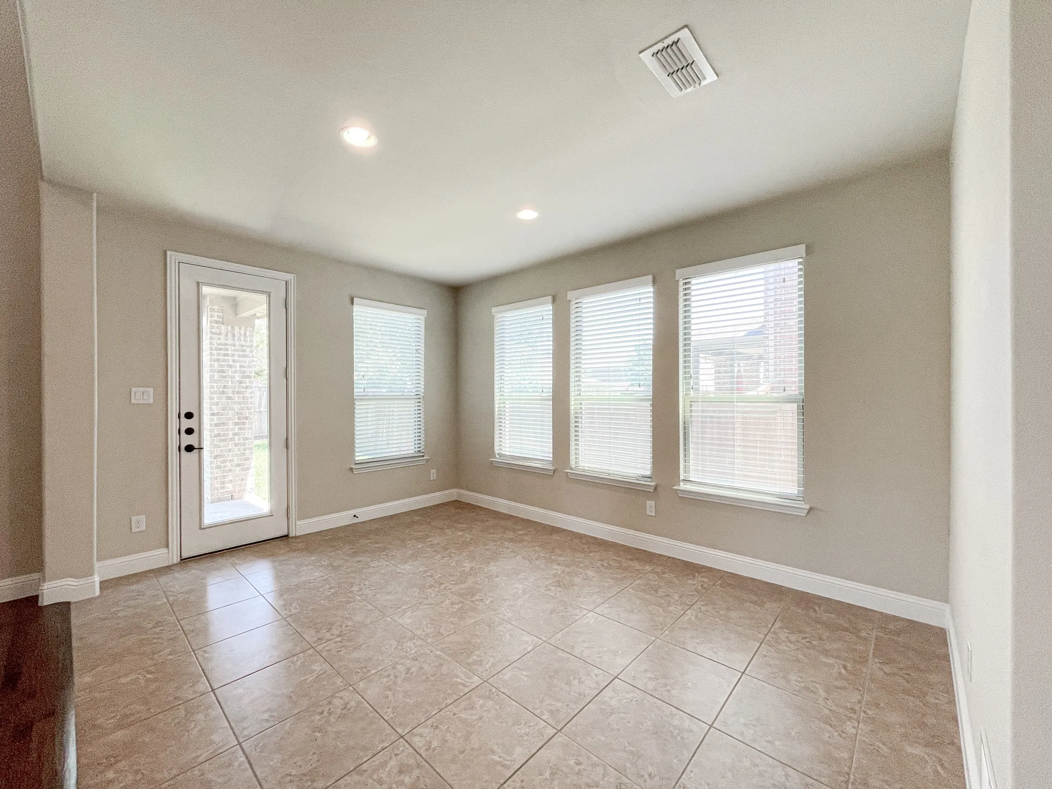 Single Family Residence For Rent in Denton County , 5164 Havasu Drive, Frisco, Texas 75036, 5 Bedroom, 4 Bathroom, 2 Garage spaces, 5,016 Sqft, built in 2016, mls#21308175, Real Estate Agent in Frisco, Homes For Rent in Denton county, Homes For Rent in Frisco, Realtor in Frisco Texas, Real Estate Brokerage Independent Realty Texas, Luminita Cordes Realtor