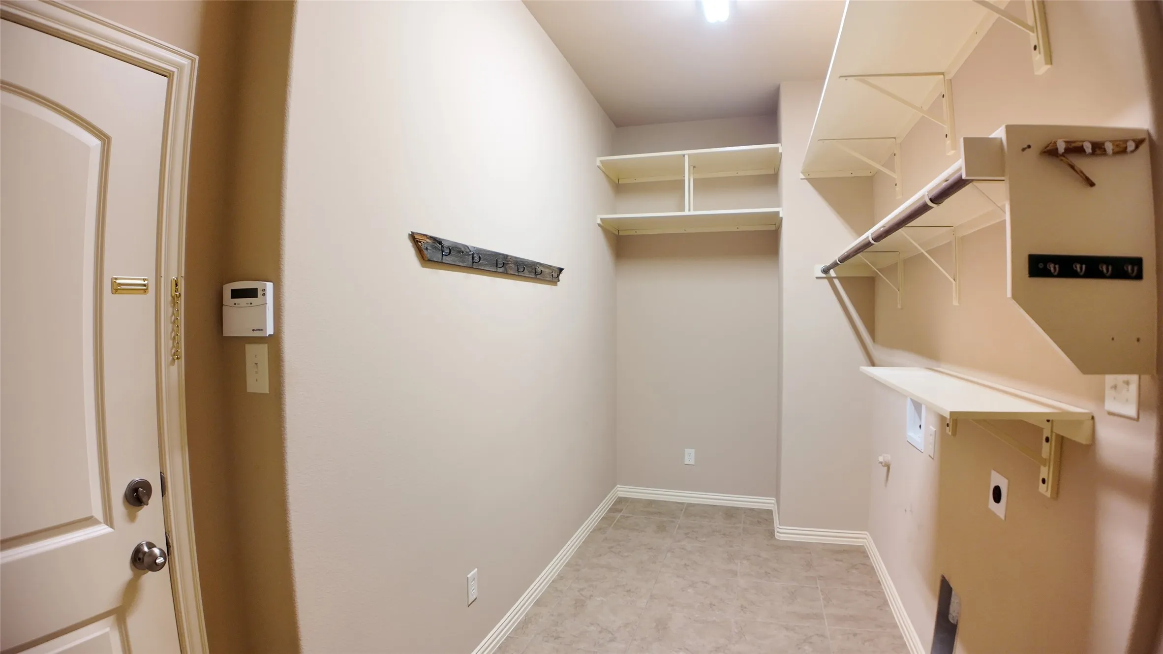 Single Family Residence For Rent in Rockwall County , 639 Stevenson Drive, Fate, Texas 75087, 3 Bedrooms, 3 Bathrooms, 3 Garage spaces, 2,454 Sqft, built in 2012, Price $2,950, mls#21315550, Real Estate Agent in Fate, Homes For Rent in Rockwall county, Homes For Rent in Fate, Realtor in Fate Texas, Real Estate Brokerage Independent Realty Texas, Luminita Cordes Realtor