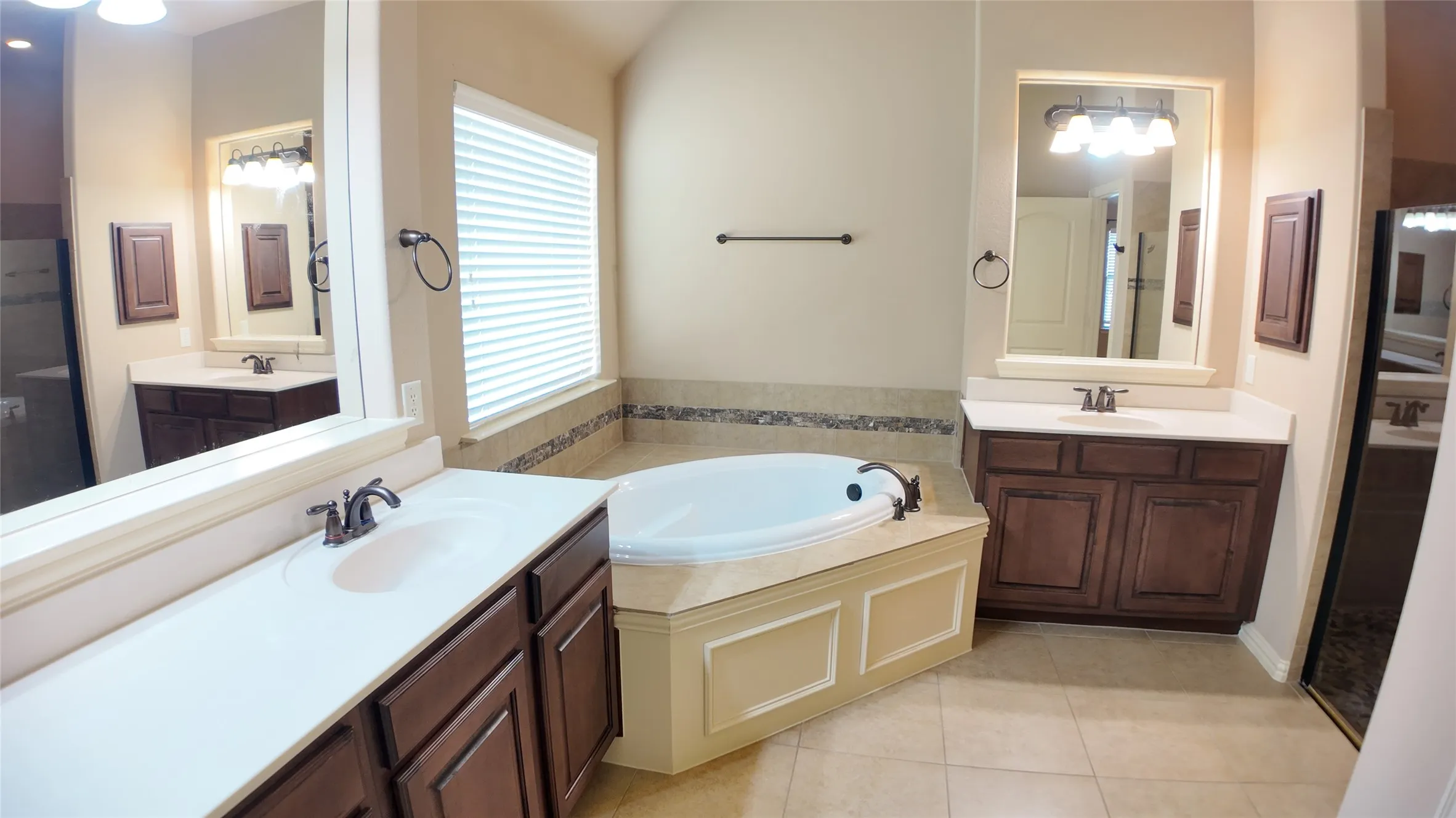 Single Family Residence For Rent in Rockwall County , 639 Stevenson Drive, Fate, Texas 75087, 3 Bedrooms, 3 Bathrooms, 3 Garage spaces, 2,454 Sqft, built in 2012, Price $2,950, mls#21315550, Real Estate Agent in Fate, Homes For Rent in Rockwall county, Homes For Rent in Fate, Realtor in Fate Texas, Real Estate Brokerage Independent Realty Texas, Luminita Cordes Realtor