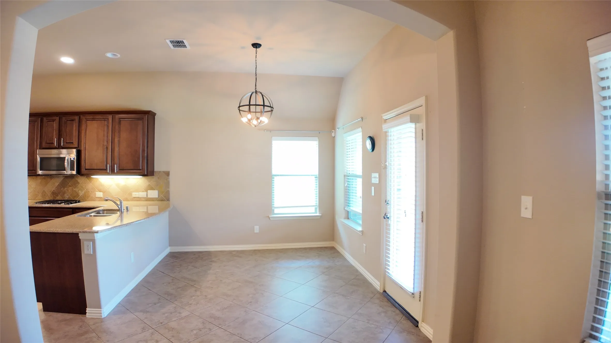Single Family Residence For Rent in Rockwall County , 639 Stevenson Drive, Fate, Texas 75087, 3 Bedrooms, 3 Bathrooms, 3 Garage spaces, 2,454 Sqft, built in 2012, Price $2,950, mls#21315550, Real Estate Agent in Fate, Homes For Rent in Rockwall county, Homes For Rent in Fate, Realtor in Fate Texas, Real Estate Brokerage Independent Realty Texas, Luminita Cordes Realtor