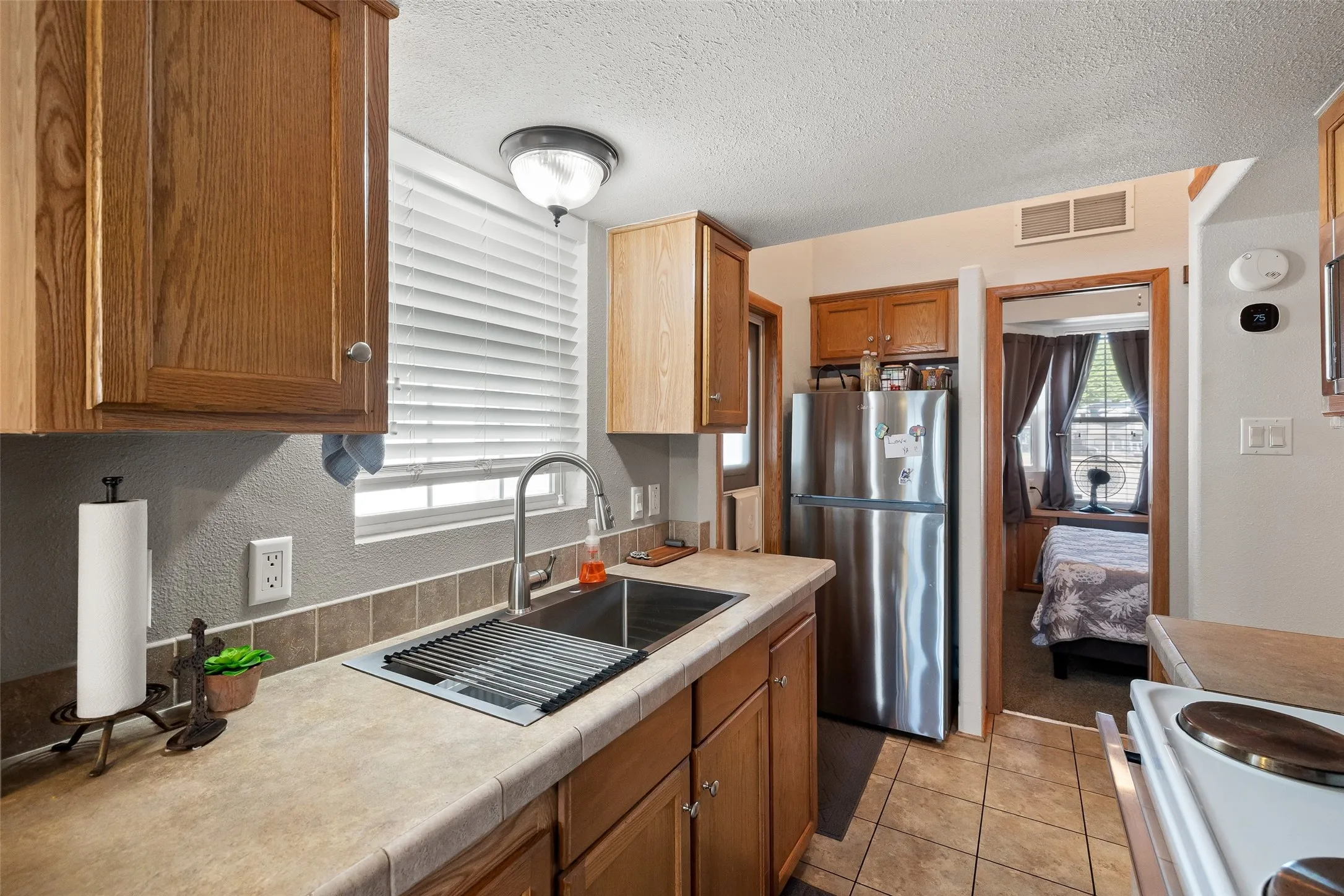 Galley kitchen to bedroom
