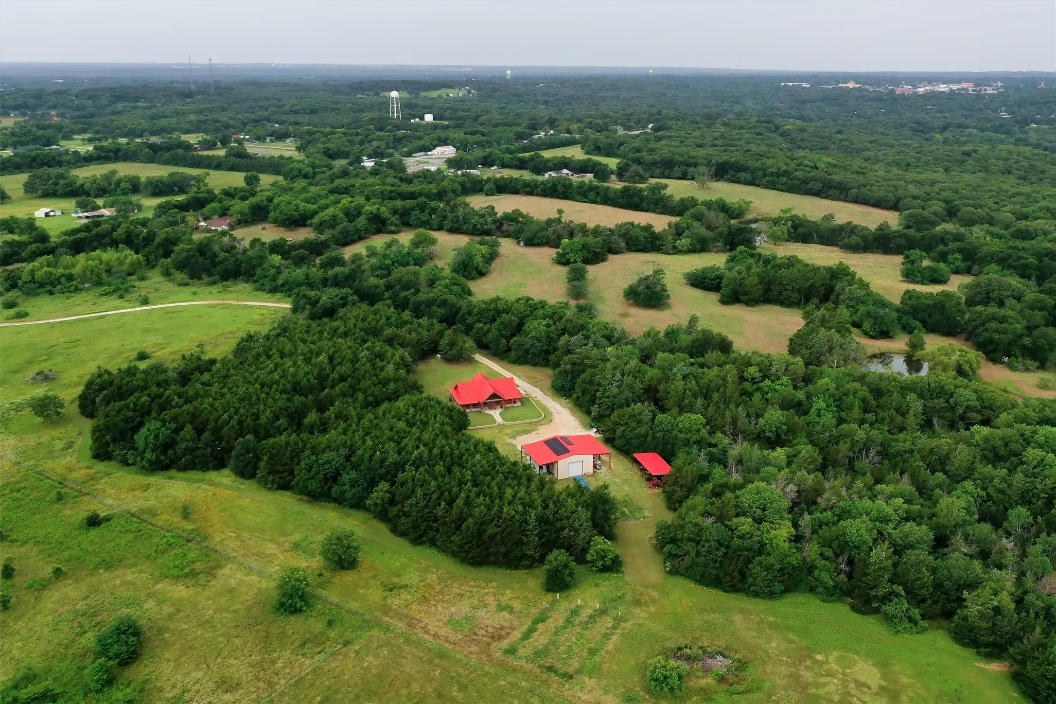 Single Family Residence For Sale in Grayson County , 905 E Fm 120, Denison, Texas 75021, 3 Bedroom, 2 Bathroom, Garage spaces, 1,600 Sqft, built in 2019, mls#21313897, Real Estate Agent in Denison, Homes For Sale in Grayson county, Homes For Sale in Denison, Realtor in Denison Texas, Real Estate Brokerage Independent Realty Texas, Luminita Cordes Realtor
