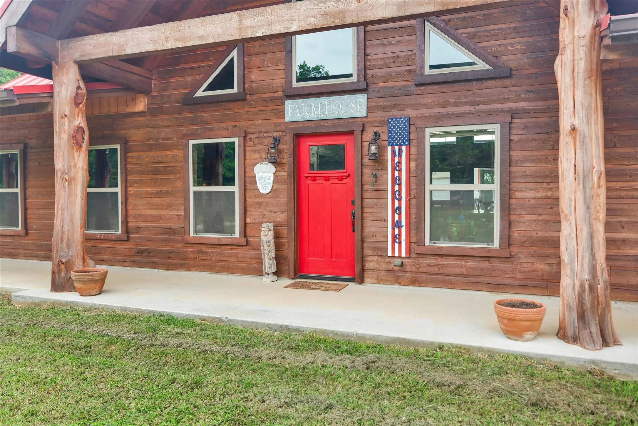 Single Family Residence For Sale in Grayson County , 905 E Fm 120, Denison, Texas 75021, 3 Bedroom, 2 Bathroom, Garage spaces, 1,600 Sqft, built in 2019, mls#21313897, Real Estate Agent in Denison, Homes For Sale in Grayson county, Homes For Sale in Denison, Realtor in Denison Texas, Real Estate Brokerage Independent Realty Texas, Luminita Cordes Realtor