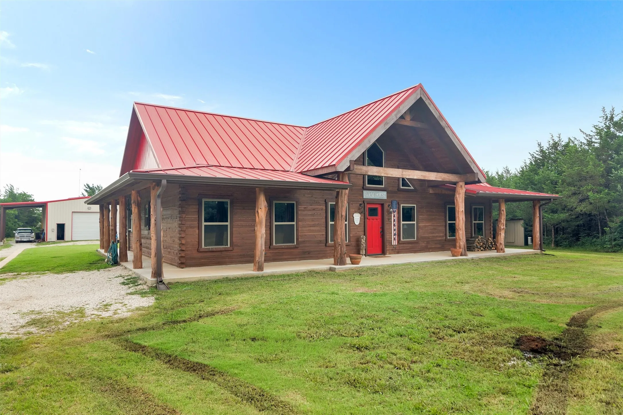 Single Family Residence For Sale in Grayson County , 905 E Fm 120, Denison, Texas 75021, 3 Bedroom, 2 Bathroom, Garage spaces, 1,600 Sqft, built in 2019, mls#21313897, Real Estate Agent in Denison, Homes For Sale in Grayson county, Homes For Sale in Denison, Realtor in Denison Texas, Real Estate Brokerage Independent Realty Texas, Luminita Cordes Realtor