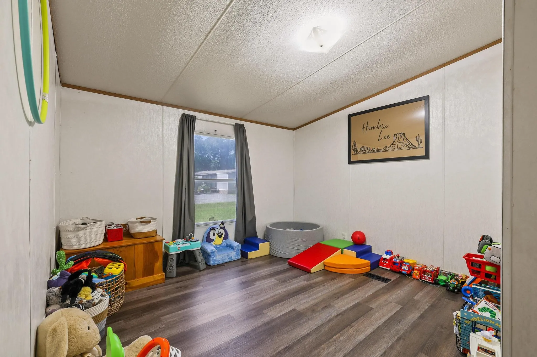 Manufactured Home For Sale in Fannin County , 201 S Main Street, Dodd City, Texas 75438, 4 Bedroom, 2 Bathroom, 1 Garage spaces, 2,128 Sqft, built in 1999, Price $214,900, mls#21316209, Real Estate Agent in Dodd City, Homes For Sale in Fannin county, Homes For Sale in Dodd City, Realtor in Dodd City Texas, Real Estate Brokerage Independent Realty Texas, Luminita Cordes Realtor