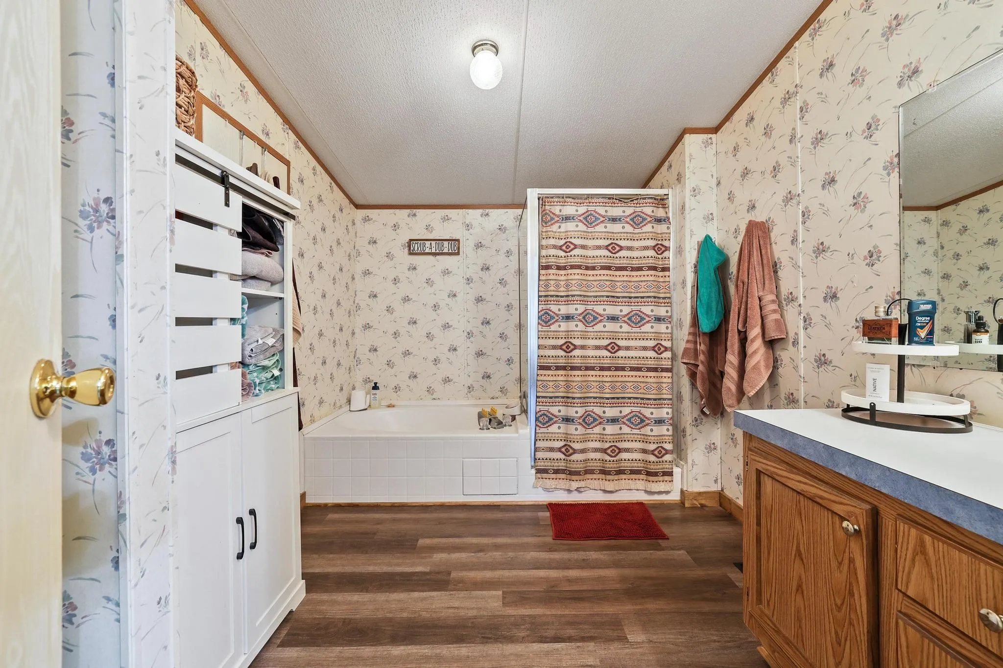 Manufactured Home For Sale in Fannin County , 201 S Main Street, Dodd City, Texas 75438, 4 Bedroom, 2 Bathroom, 1 Garage spaces, 2,128 Sqft, built in 1999, Price $214,900, mls#21316209, Real Estate Agent in Dodd City, Homes For Sale in Fannin county, Homes For Sale in Dodd City, Realtor in Dodd City Texas, Real Estate Brokerage Independent Realty Texas, Luminita Cordes Realtor