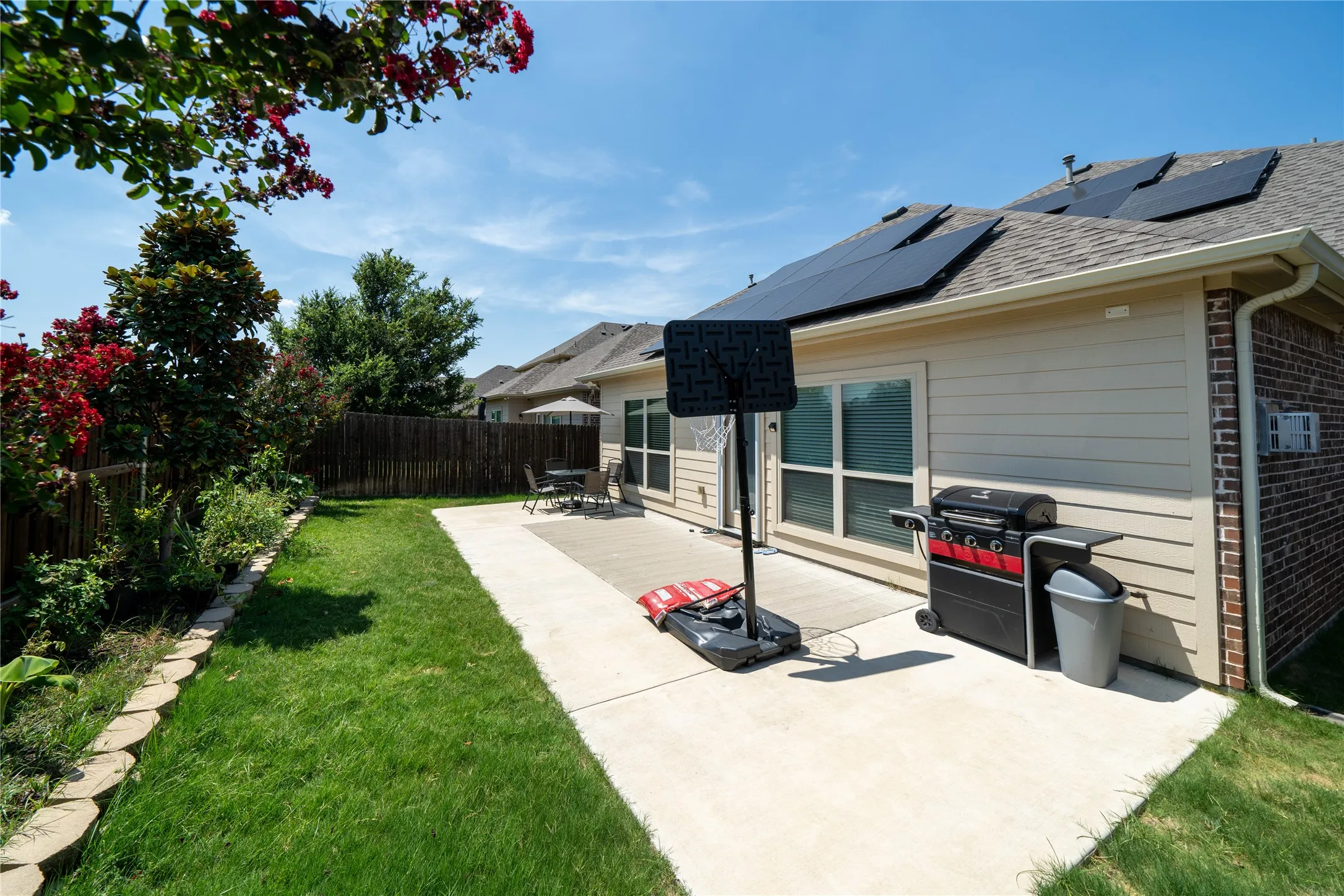 Single Family Residence For Rent in Collin County , 10405 Big Sandy Court, Mc Kinney, Texas 75071, 4 Bedroom, 4 Bathroom, 2 Garage spaces, 2,610 Sqft, built in 2017, mls#21315148, Real Estate Agent in Mc Kinney, Homes For Rent in Collin county, Homes For Rent in Mc Kinney, Realtor in Mc Kinney Texas, Real Estate Brokerage Independent Realty Texas, Luminita Cordes Realtor