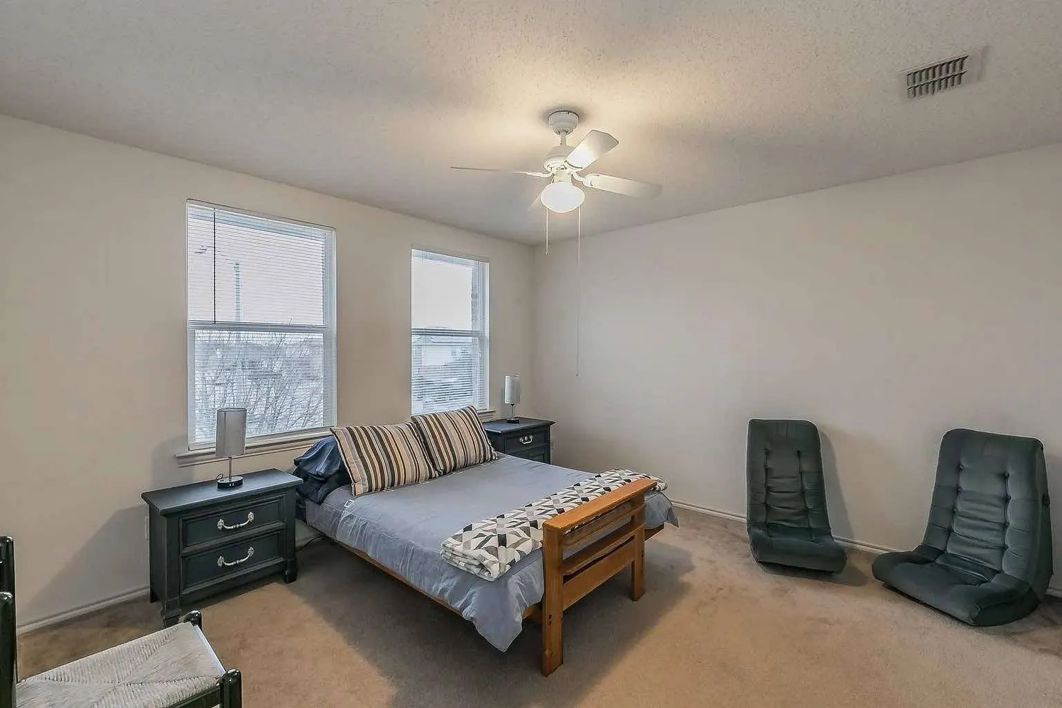 Single Family Residence For Rent in Tarrant County , 4028 Irish Setter Drive, Fort Worth, Texas 76123, 4 Bedroom, 3 Bathroom, 2 Garage spaces, 2,018 Sqft, built in 2005, mls#21318240, Real Estate Agent in Fort Worth, Homes For Rent in Tarrant county, Homes For Rent in Fort Worth, Realtor in Fort Worth Texas, Real Estate Brokerage Independent Realty Texas, Luminita Cordes Realtor