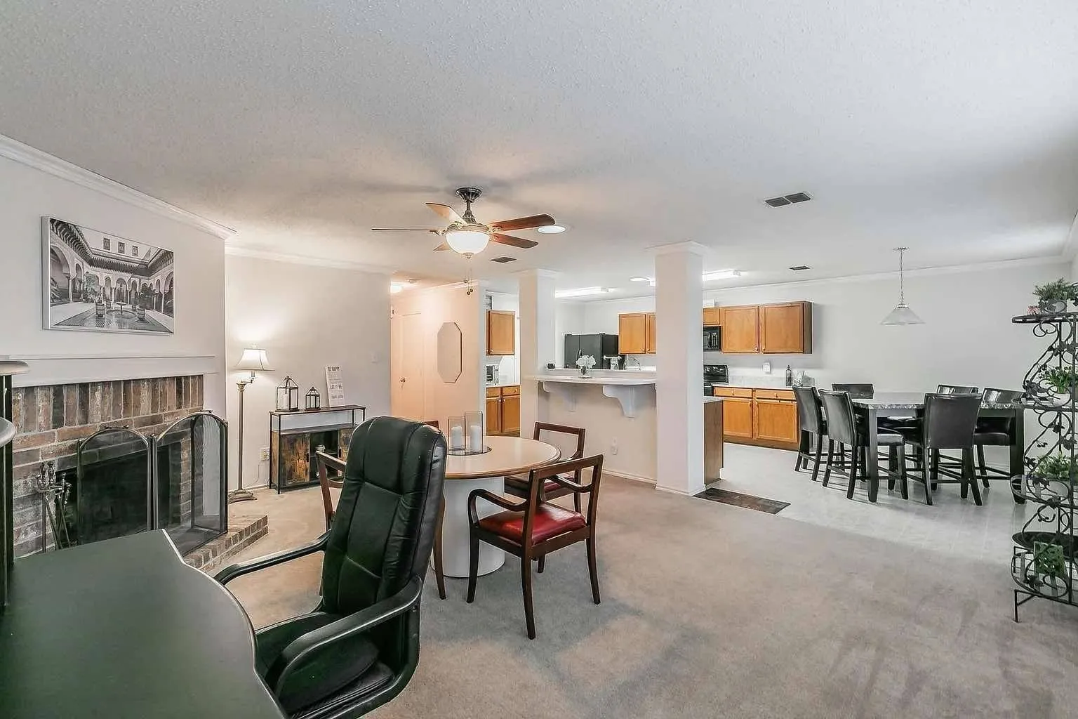 Single Family Residence For Rent in Tarrant County , 4028 Irish Setter Drive, Fort Worth, Texas 76123, 4 Bedroom, 3 Bathroom, 2 Garage spaces, 2,018 Sqft, built in 2005, mls#21318240, Real Estate Agent in Fort Worth, Homes For Rent in Tarrant county, Homes For Rent in Fort Worth, Realtor in Fort Worth Texas, Real Estate Brokerage Independent Realty Texas, Luminita Cordes Realtor