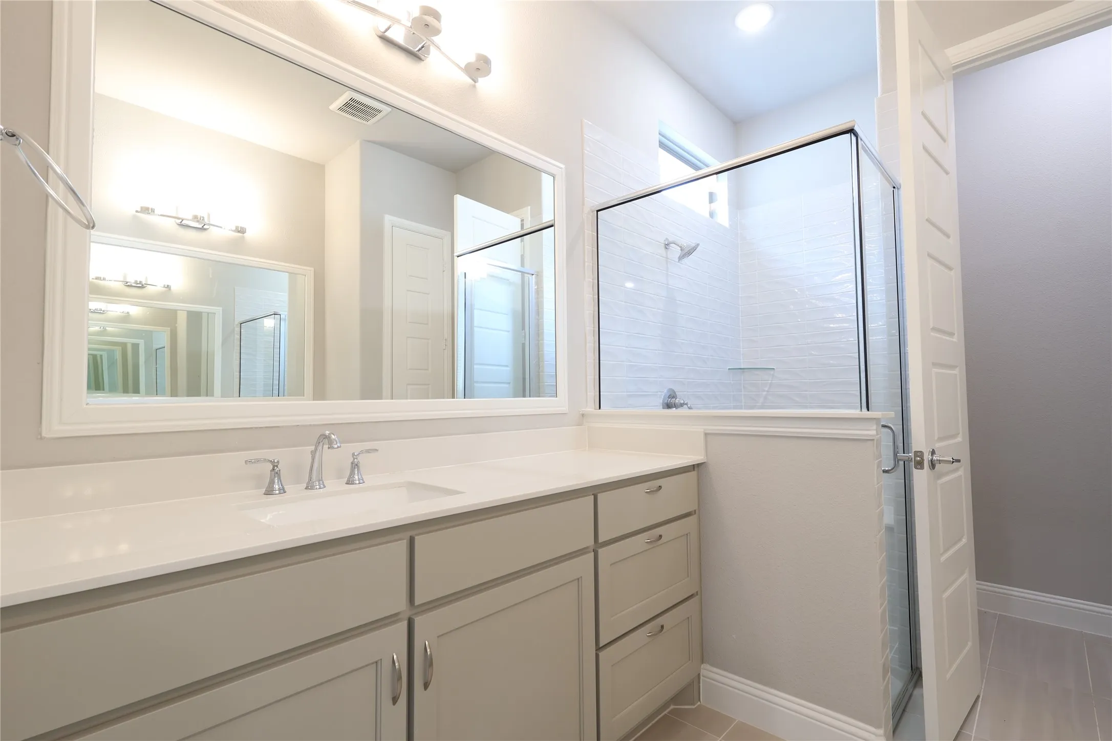 Single Family Residence For Rent in Collin County , 12978 Caprock Drive, Frisco, Texas 75035, 3 Bedroom, 4 Bathroom, 2 Garage spaces, 2,802 Sqft, built in 2022, mls#21318245, Real Estate Agent in Frisco, Homes For Rent in Collin county, Homes For Rent in Frisco, Realtor in Frisco Texas, Real Estate Brokerage Independent Realty Texas, Luminita Cordes Realtor
