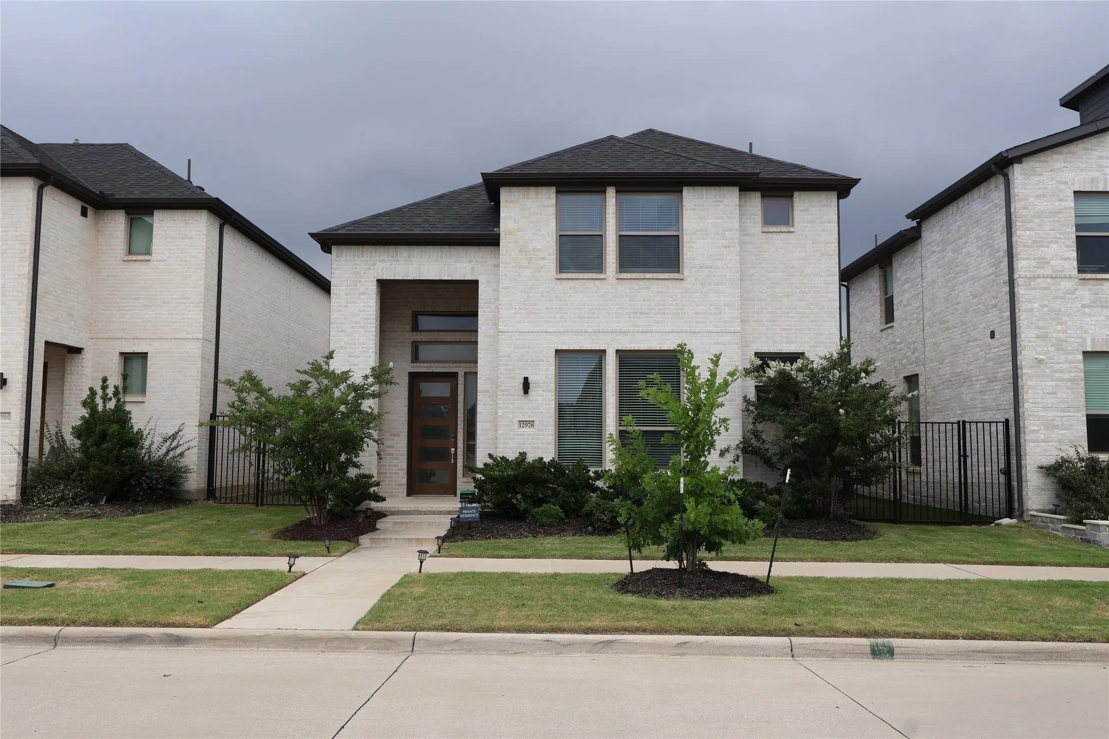 Single Family Residence For Rent in Collin County , 12978 Caprock Drive, Frisco, Texas 75035, 3 Bedroom, 4 Bathroom, 2 Garage spaces, 2,802 Sqft, built in 2022, mls#21318245, Real Estate Agent in Frisco, Homes For Rent in Collin county, Homes For Rent in Frisco, Realtor in Frisco Texas, Real Estate Brokerage Independent Realty Texas, Luminita Cordes Realtor