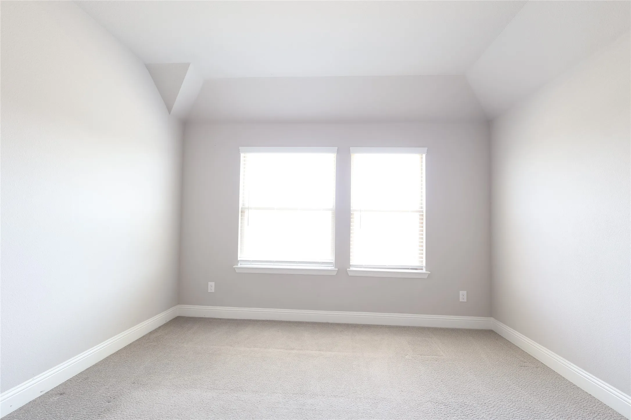Single Family Residence For Rent in Collin County , 12978 Caprock Drive, Frisco, Texas 75035, 3 Bedroom, 4 Bathroom, 2 Garage spaces, 2,802 Sqft, built in 2022, mls#21318245, Real Estate Agent in Frisco, Homes For Rent in Collin county, Homes For Rent in Frisco, Realtor in Frisco Texas, Real Estate Brokerage Independent Realty Texas, Luminita Cordes Realtor