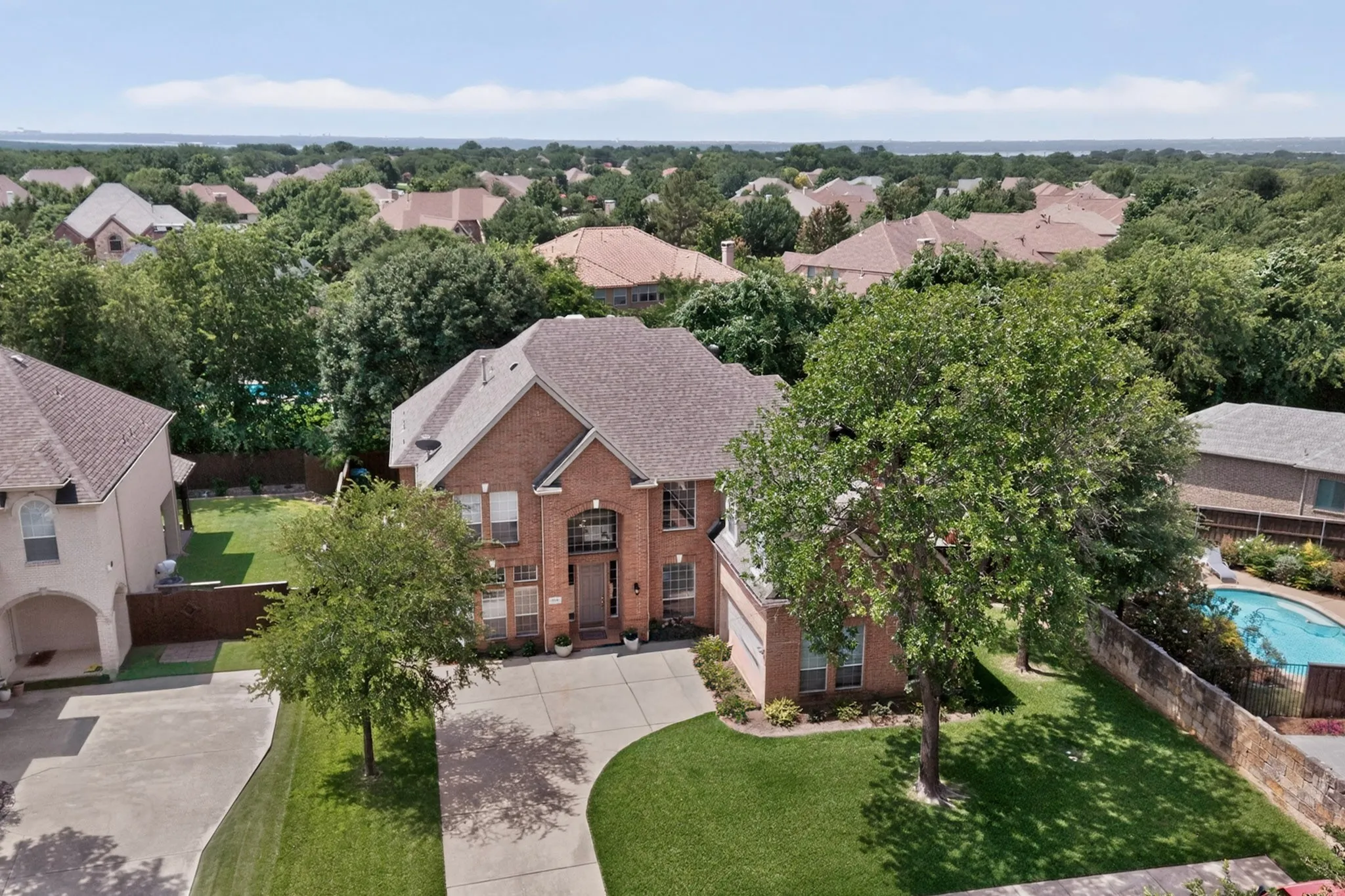 Single Family Residence For Sale in Denton County , 3609 Wise Lane, Flower Mound, Texas 75022, 5 Bedroom, 5 Bathroom, 2 Garage spaces, 4,319 Sqft, built in 2000, Price $999,500, mls#21317786, Real Estate Agent in Flower Mound, Homes For Sale in Denton county, Homes For Sale in Flower Mound, Realtor in Flower Mound Texas, Real Estate Brokerage Independent Realty Texas, Luminita Cordes Realtor