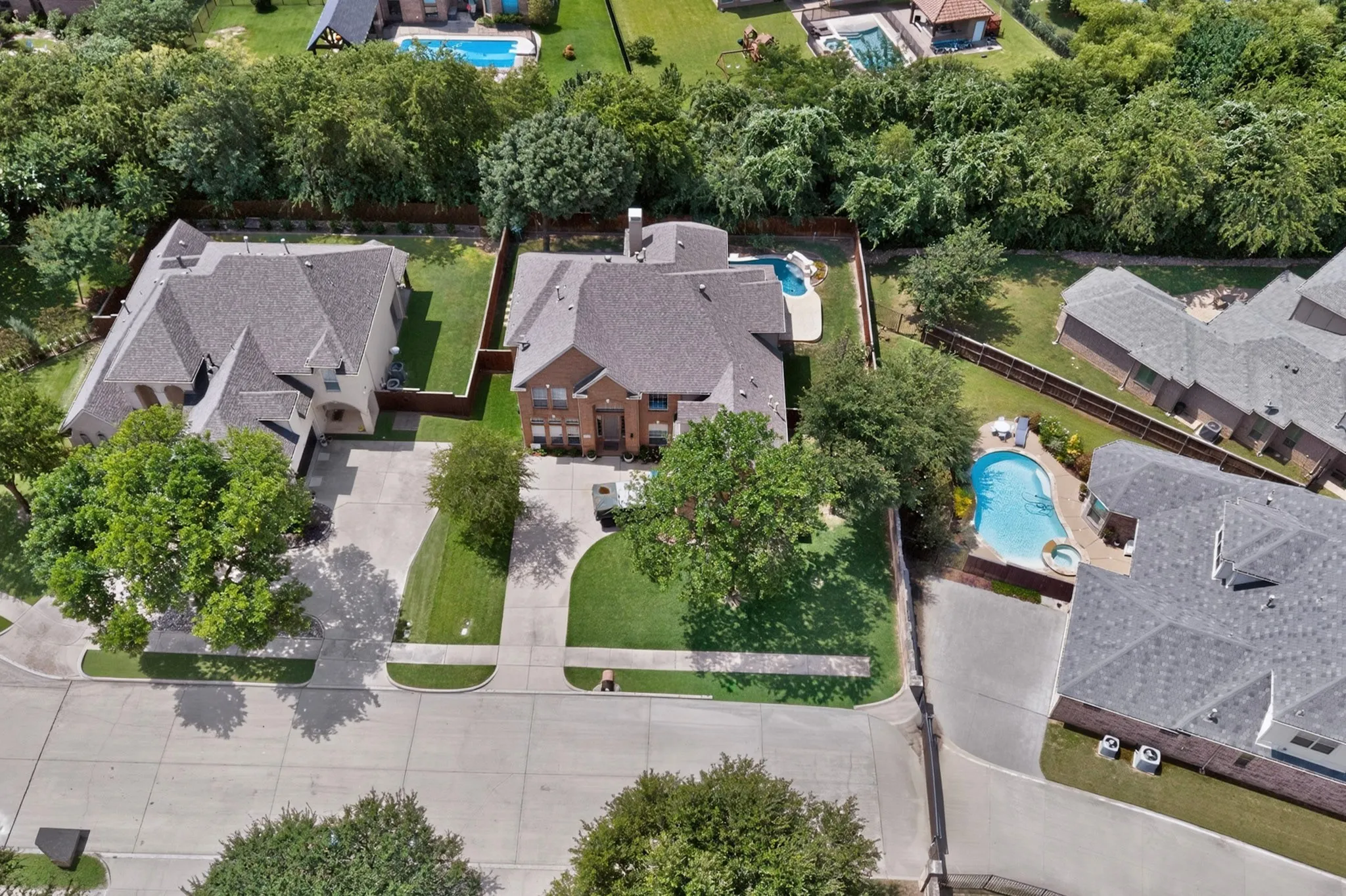 Single Family Residence For Sale in Denton County , 3609 Wise Lane, Flower Mound, Texas 75022, 5 Bedroom, 5 Bathroom, 2 Garage spaces, 4,319 Sqft, built in 2000, Price $999,500, mls#21317786, Real Estate Agent in Flower Mound, Homes For Sale in Denton county, Homes For Sale in Flower Mound, Realtor in Flower Mound Texas, Real Estate Brokerage Independent Realty Texas, Luminita Cordes Realtor