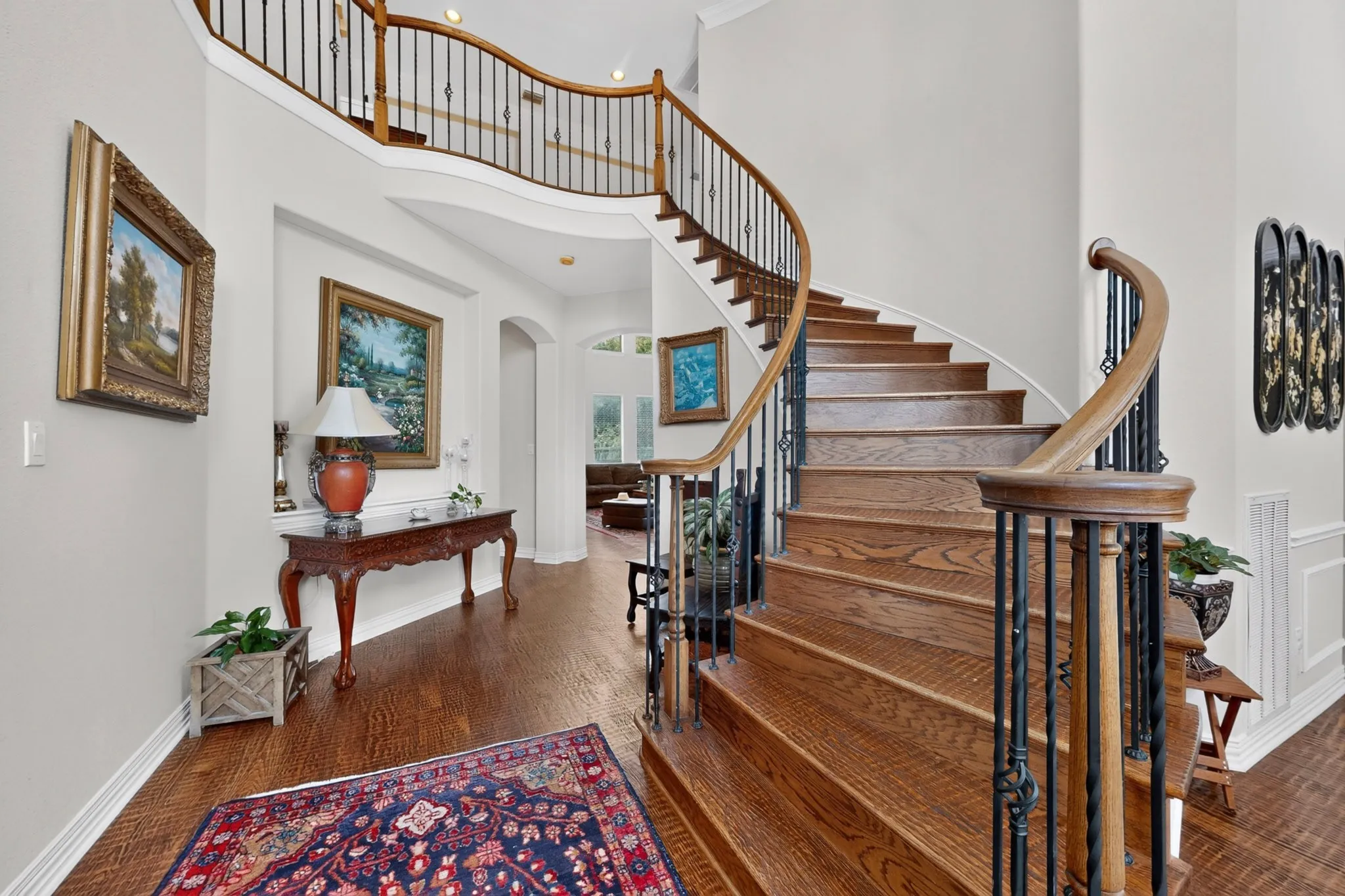 Single Family Residence For Sale in Denton County , 3609 Wise Lane, Flower Mound, Texas 75022, 5 Bedroom, 5 Bathroom, 2 Garage spaces, 4,319 Sqft, built in 2000, Price $999,500, mls#21317786, Real Estate Agent in Flower Mound, Homes For Sale in Denton county, Homes For Sale in Flower Mound, Realtor in Flower Mound Texas, Real Estate Brokerage Independent Realty Texas, Luminita Cordes Realtor