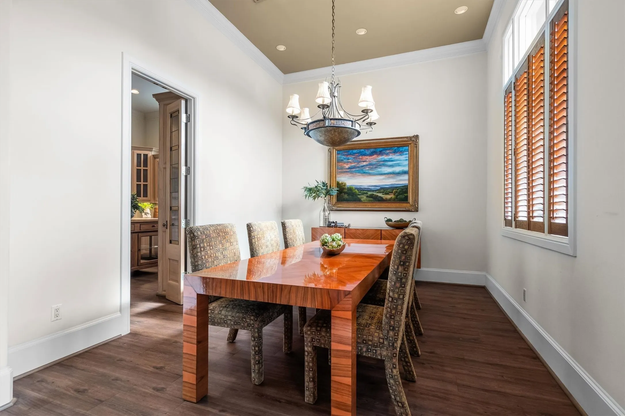 Single Family Residence For Sale in Tarrant County , 12 Park Row Court, Pantego, Texas 76013, 3 Bedroom, 3 Bathroom, 2 Garage spaces, 2,374 Sqft, built in 2000, mls#21312262, Real Estate Agent in Pantego, Homes For Sale in Tarrant county, Homes For Sale in Pantego, Realtor in Pantego Texas, Real Estate Brokerage Independent Realty Texas, Luminita Cordes Realtor