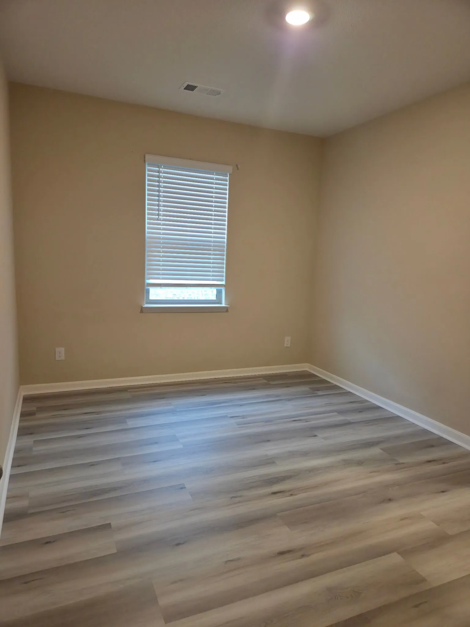 Single Family Residence For Rent in Collin County , 1898 Sandalwood Way, Princeton, Texas 75407, 4 Bedroom, 2 Bathroom, 2 Garage spaces, 2,006 Sqft, built in 2020, mls#21318228, Real Estate Agent in Princeton, Homes For Rent in Collin county, Homes For Rent in Princeton, Realtor in Princeton Texas, Real Estate Brokerage Independent Realty Texas, Luminita Cordes Realtor
