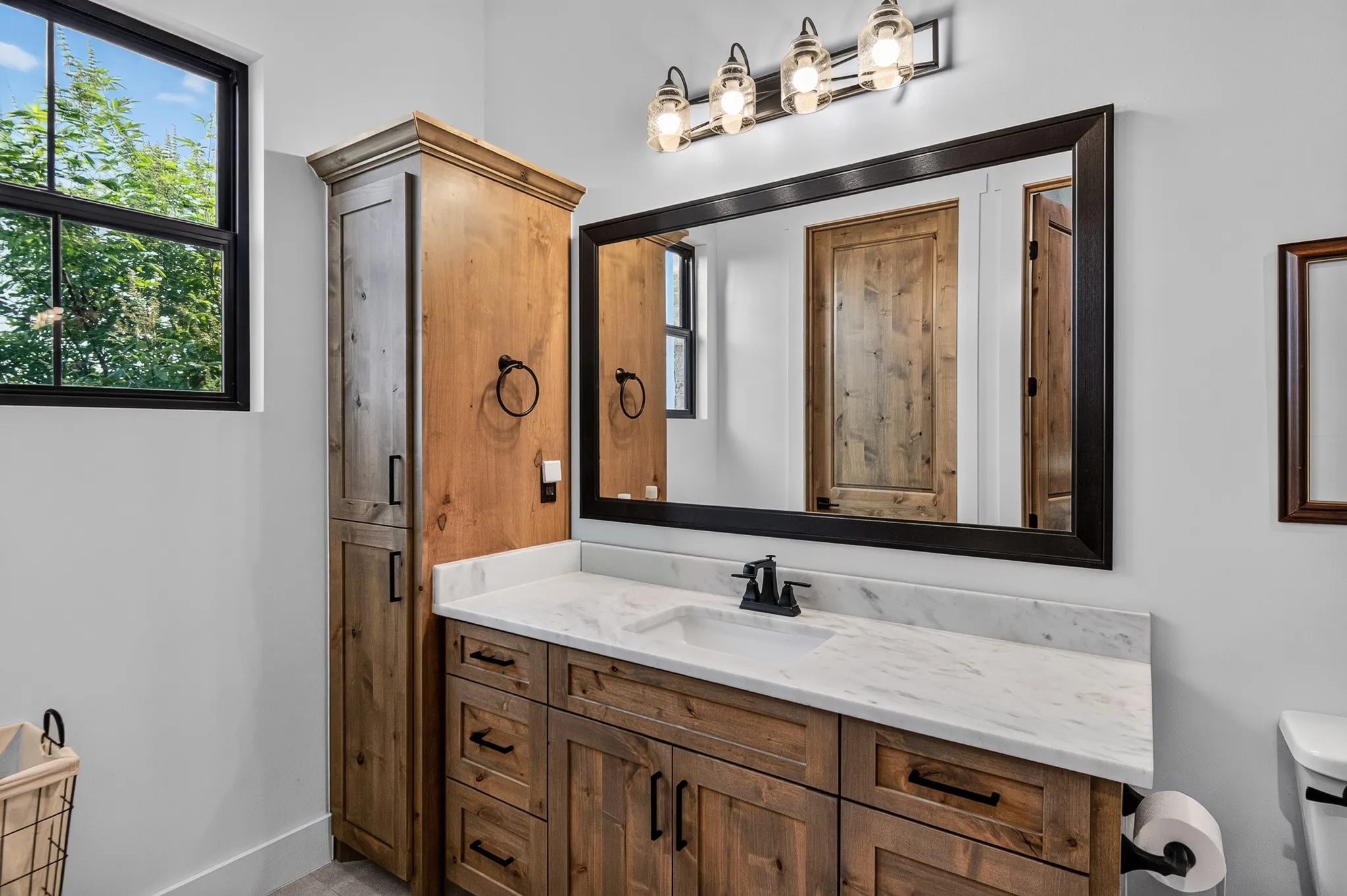 Single Family Residence For Sale in Denton County , 10602 Indian Trail, Sanger, Texas 76266, 5 Bedroom, 7 Bathroom, 4 Garage spaces, 5,025 Sqft, built in 2024, mls#21316849, Real Estate Agent in Sanger, Homes For Sale in Denton county, Homes For Sale in Sanger, Realtor in Sanger Texas, Real Estate Brokerage Independent Realty Texas, Luminita Cordes Realtor