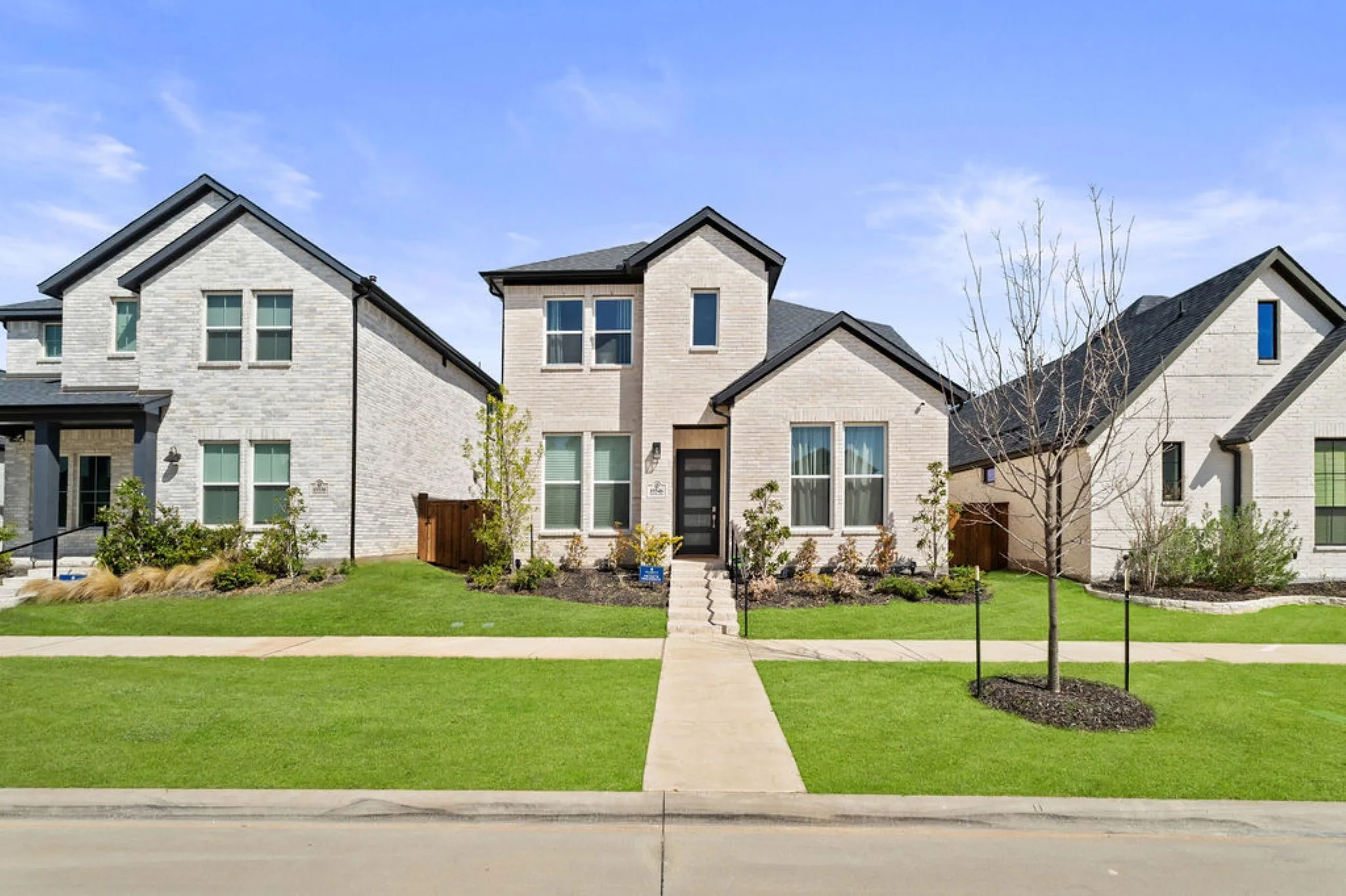 Single Family Residence For Rent in Collin County , 15546 Night Heron Road, Frisco, Texas 75035, 5 Bedrooms, 4 Bathrooms, 2 Garage spaces, 2,905 Sqft, built in 2023, Price $3,995, mls#21318276, Real Estate Agent in Frisco, Homes For Rent in Collin county, Homes For Rent in Frisco, Realtor in Frisco Texas, Real Estate Brokerage Independent Realty Texas, Luminita Cordes Realtor